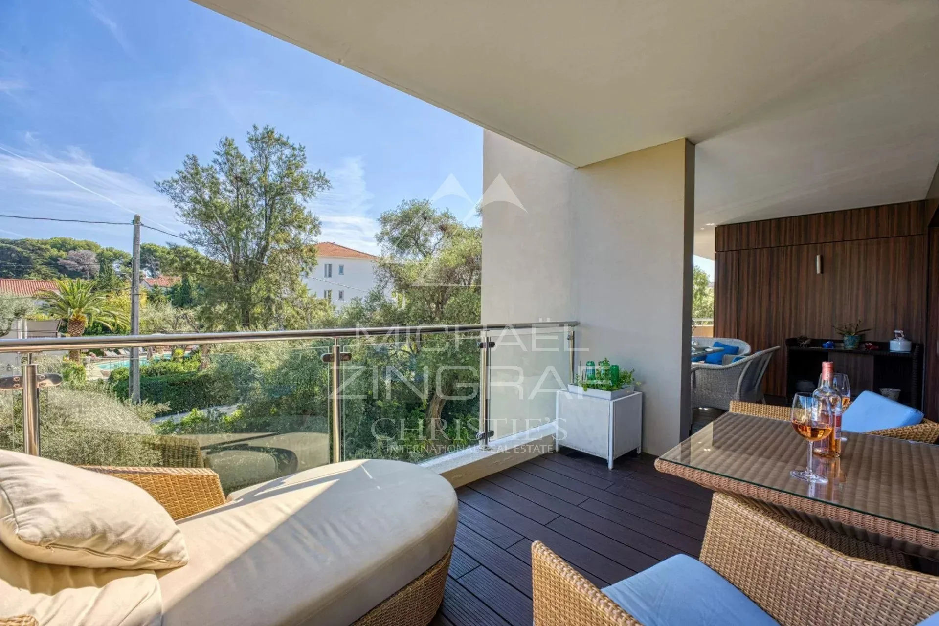 Appartement d'Exception avec Terrasses Panoramiques et Prestations Haut de Gamme - 32