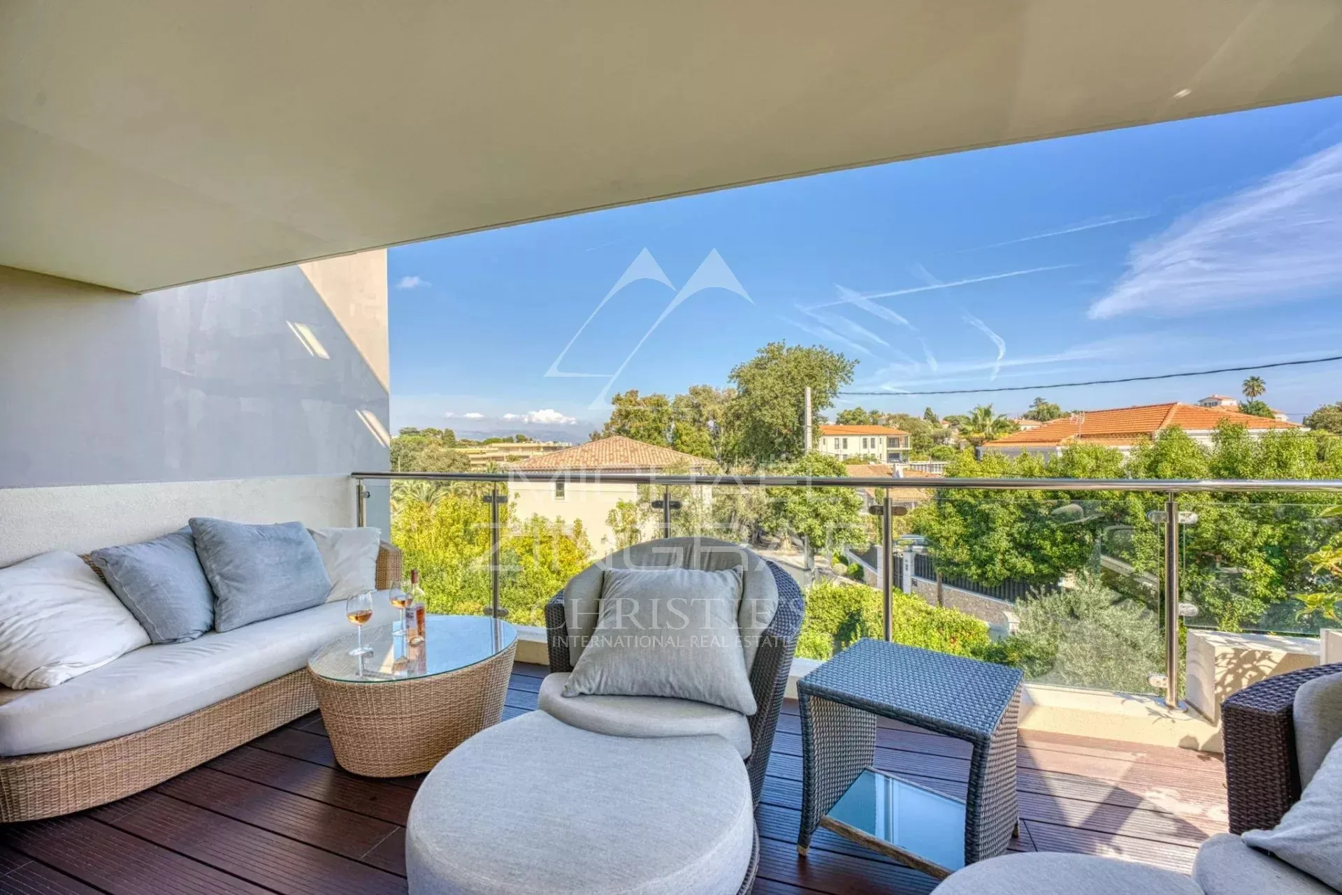 Appartement d'Exception avec Terrasses Panoramiques et Prestations Haut de Gamme - 33