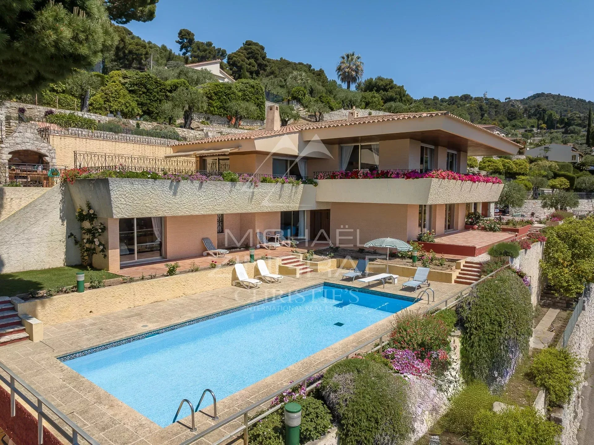 Villa d'architecte au coeur d'un domaine privé - VILLEFRANCHE SUR MER - 7