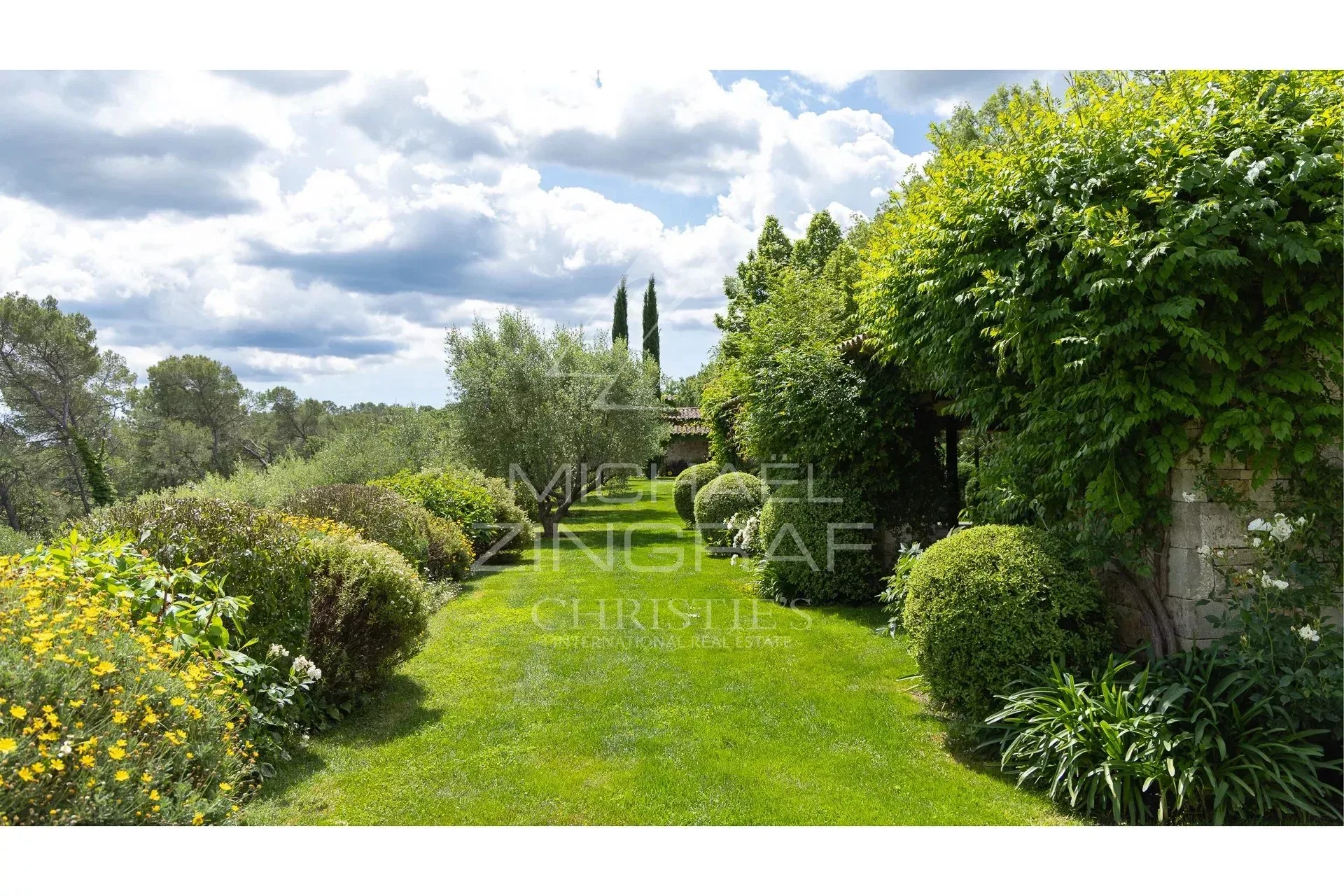 Propriété d’Exception en Provence avec Vue Panoramique sur les Villages Perchés - 16