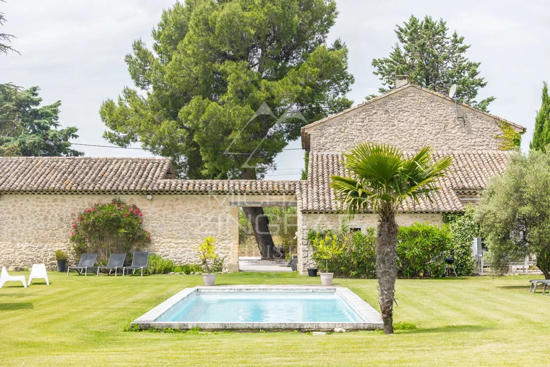 Luberon - Magnifique mas provençal avec gîtes et piscine - 4