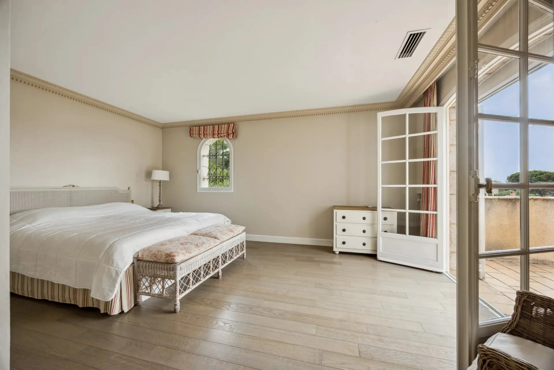 EXCLUSIVITE - Mougins - Charmante villa familiale au calme d’un quartier résidentiel - 9