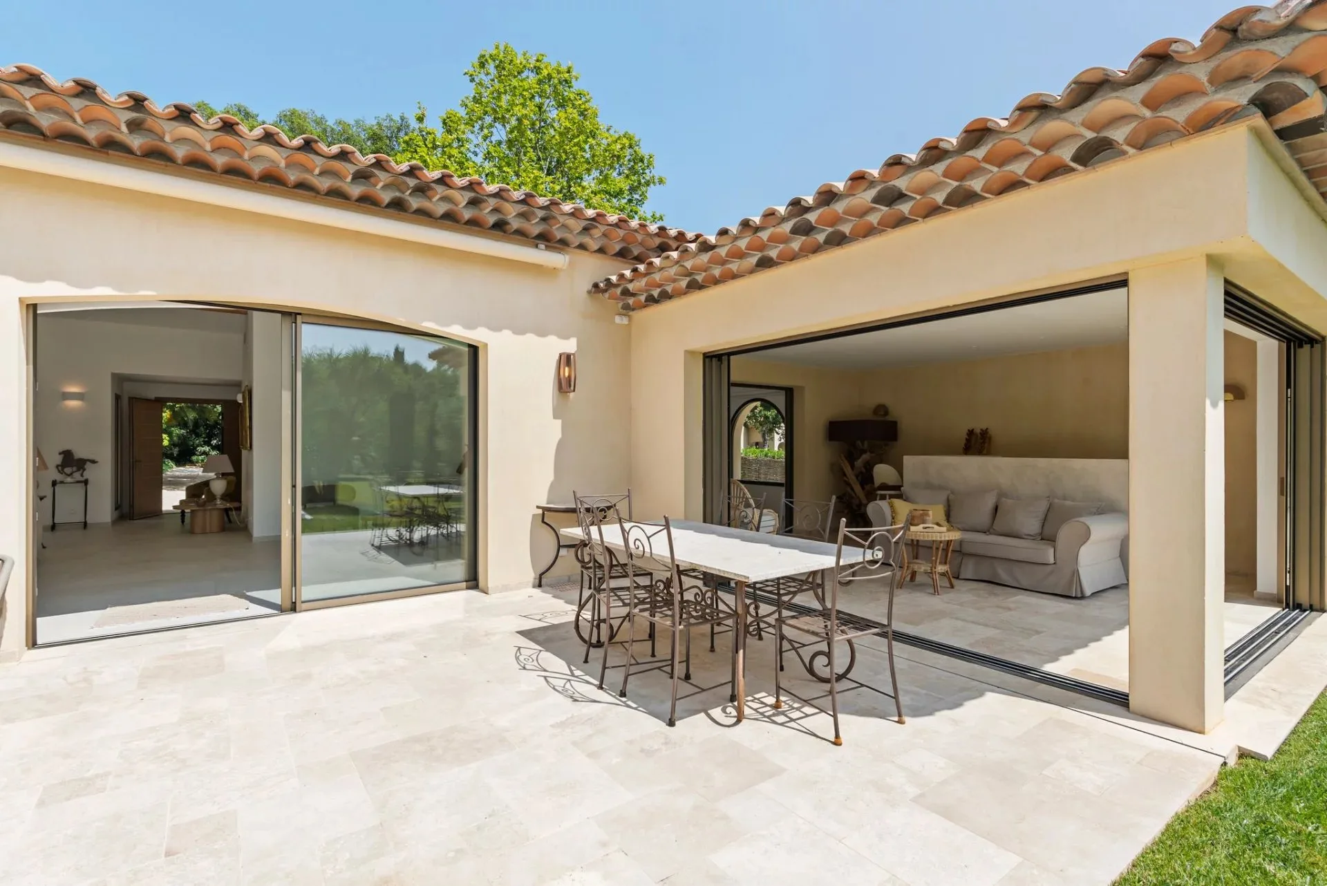 Propriétés à 200m de la plage - Composée de 2 Villas - 6
