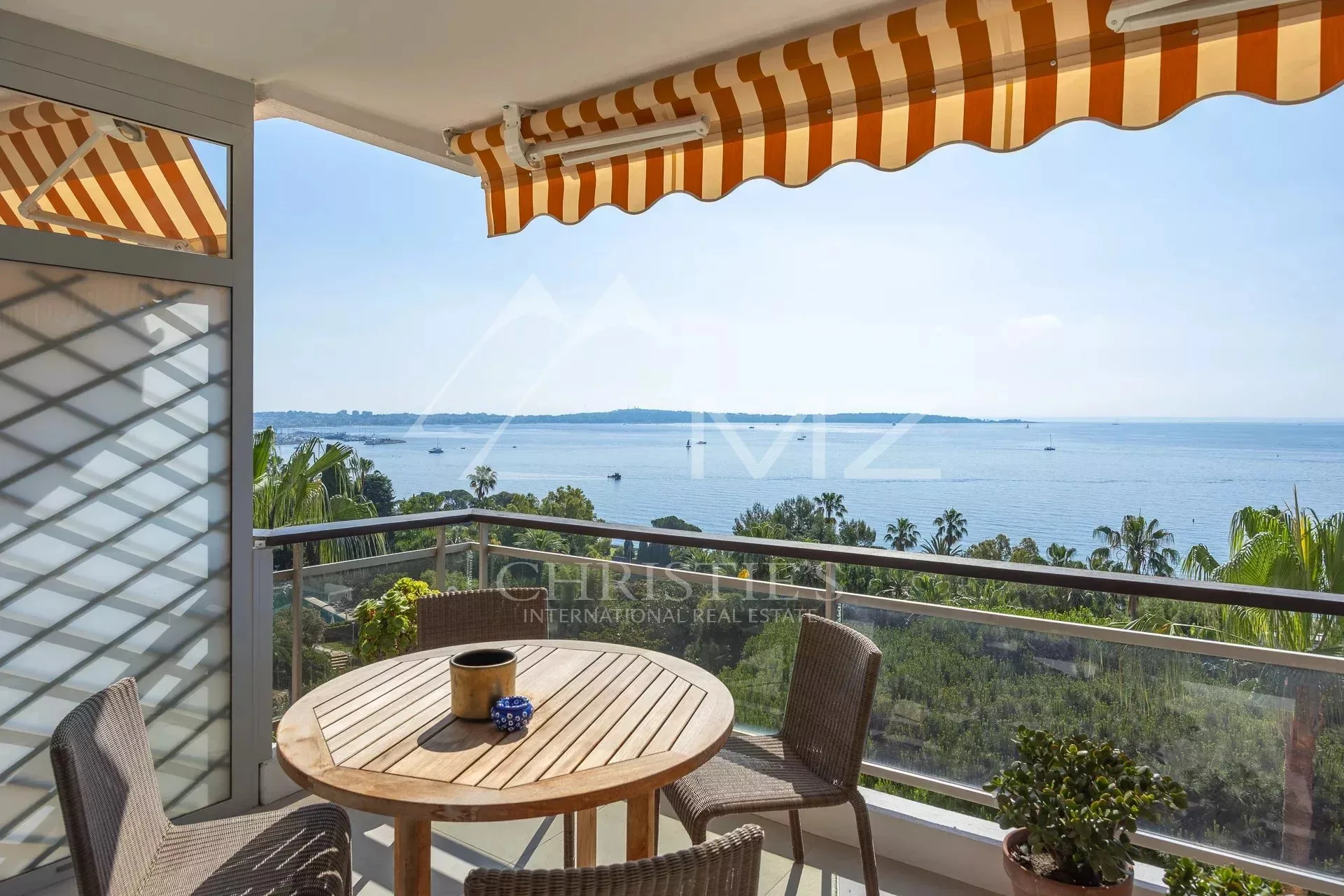 Appartement d'angle contemporain - 3