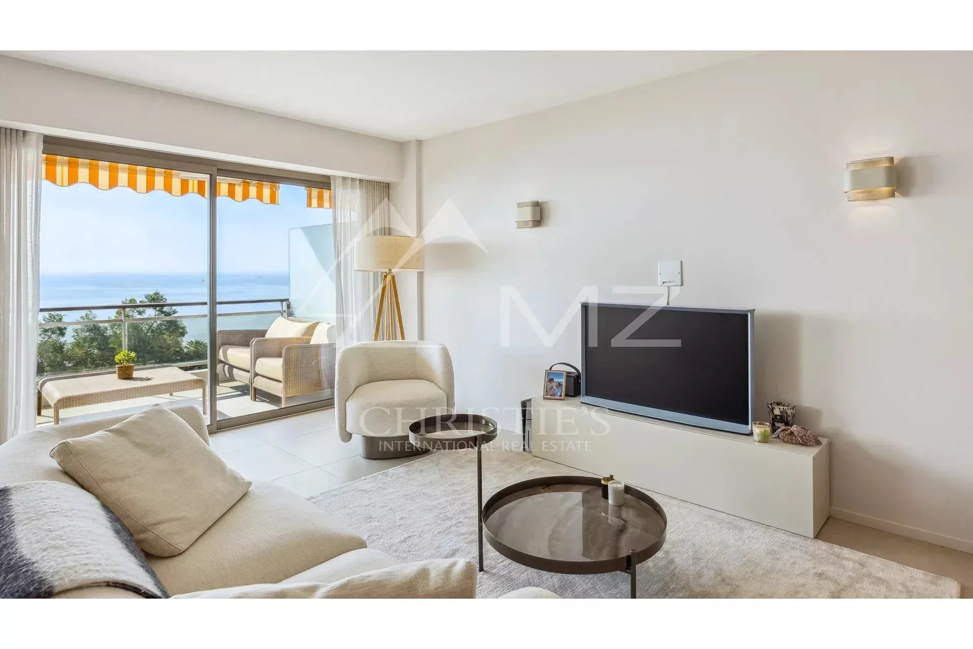 Appartement d'angle contemporain - 14