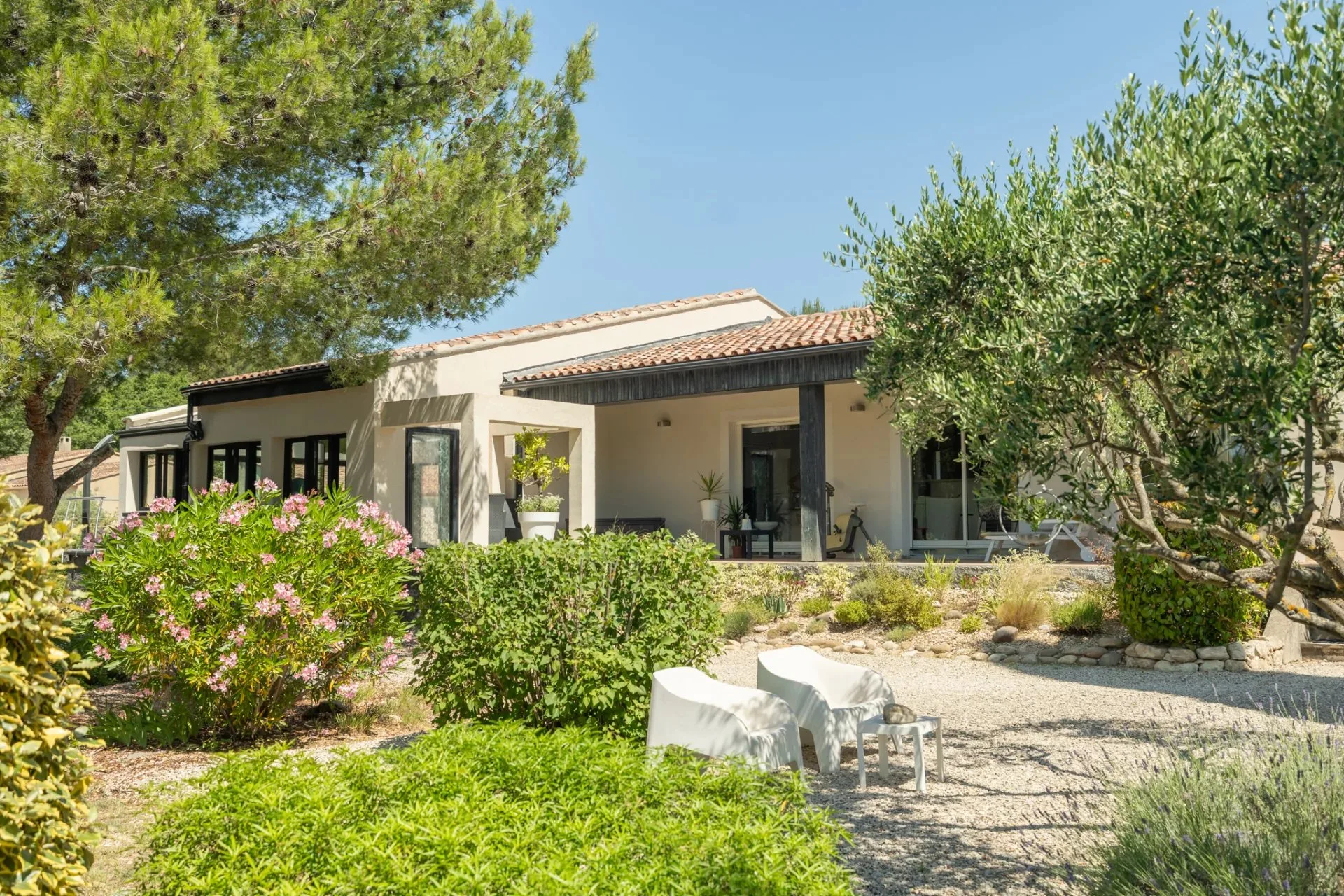 Villa contemporaine d'exception au coeur de la nature - 2