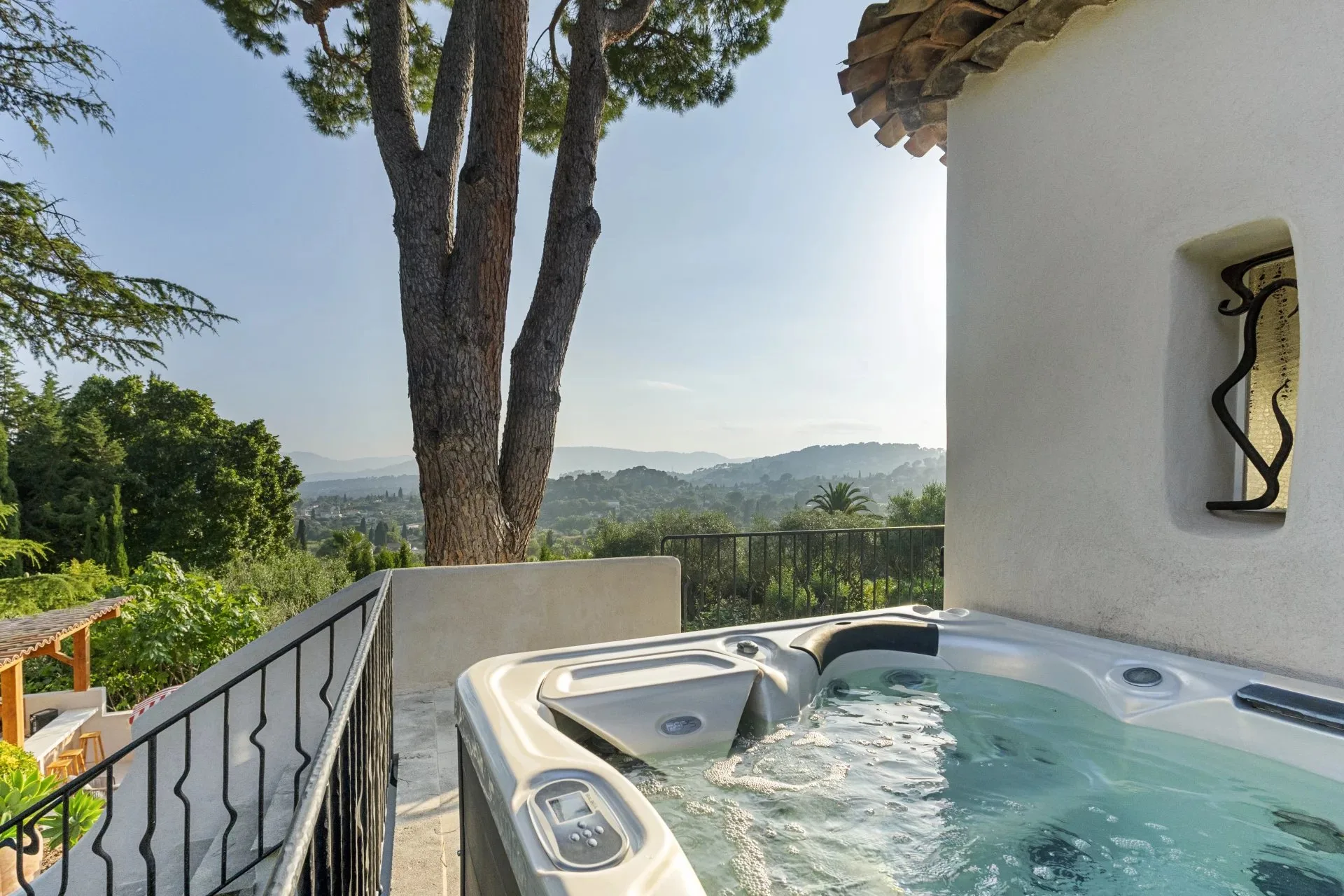 Mougins - Villa provençale rénovée avec vue panoramique jusqu'à l'Estérel - 11