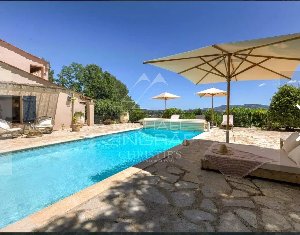 Très belle villa provençale dans l'arrière pays de Grasse - 4 chambres - 10