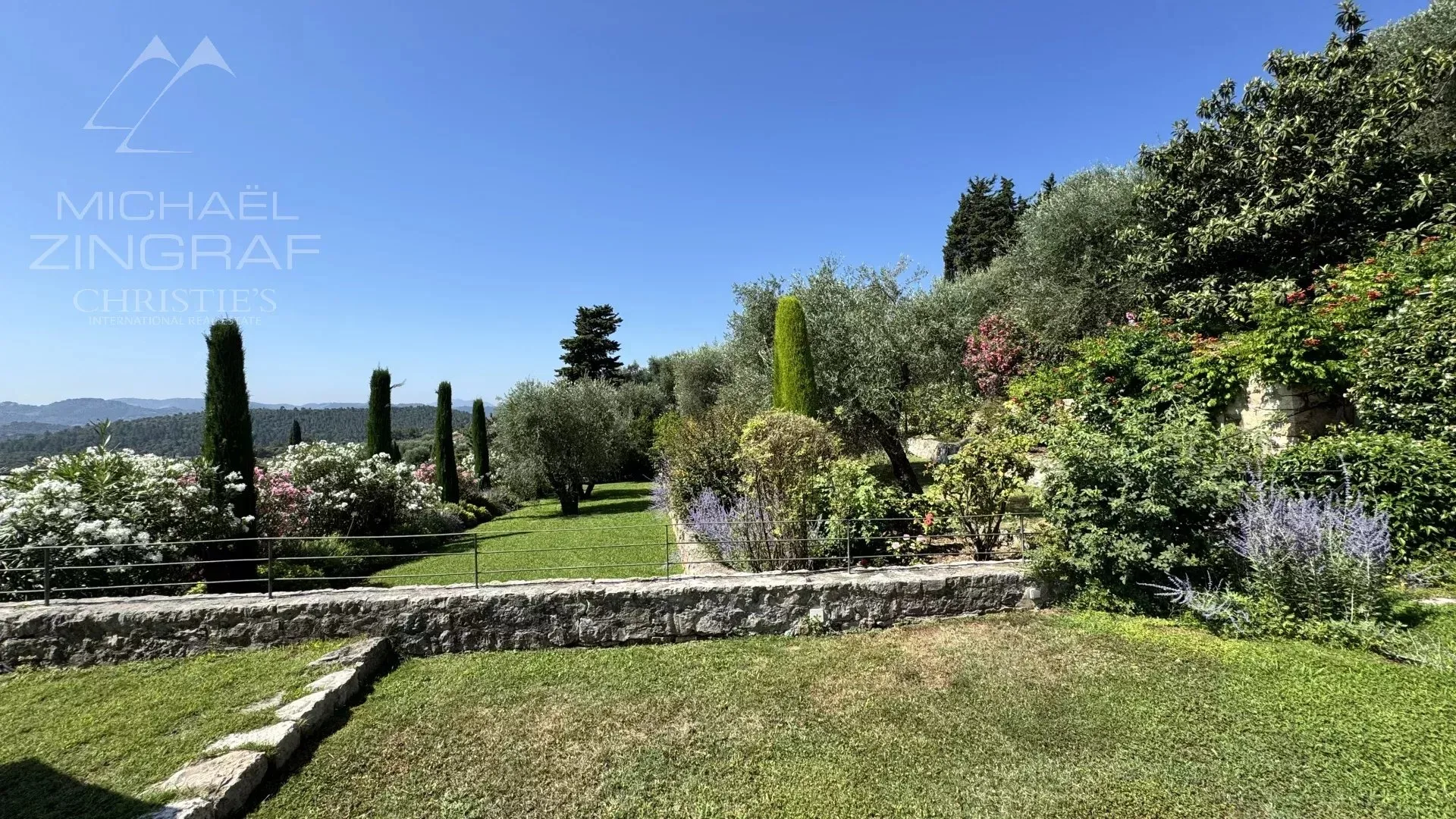 Elegante Bastide dominant l'arrière -pays - 15