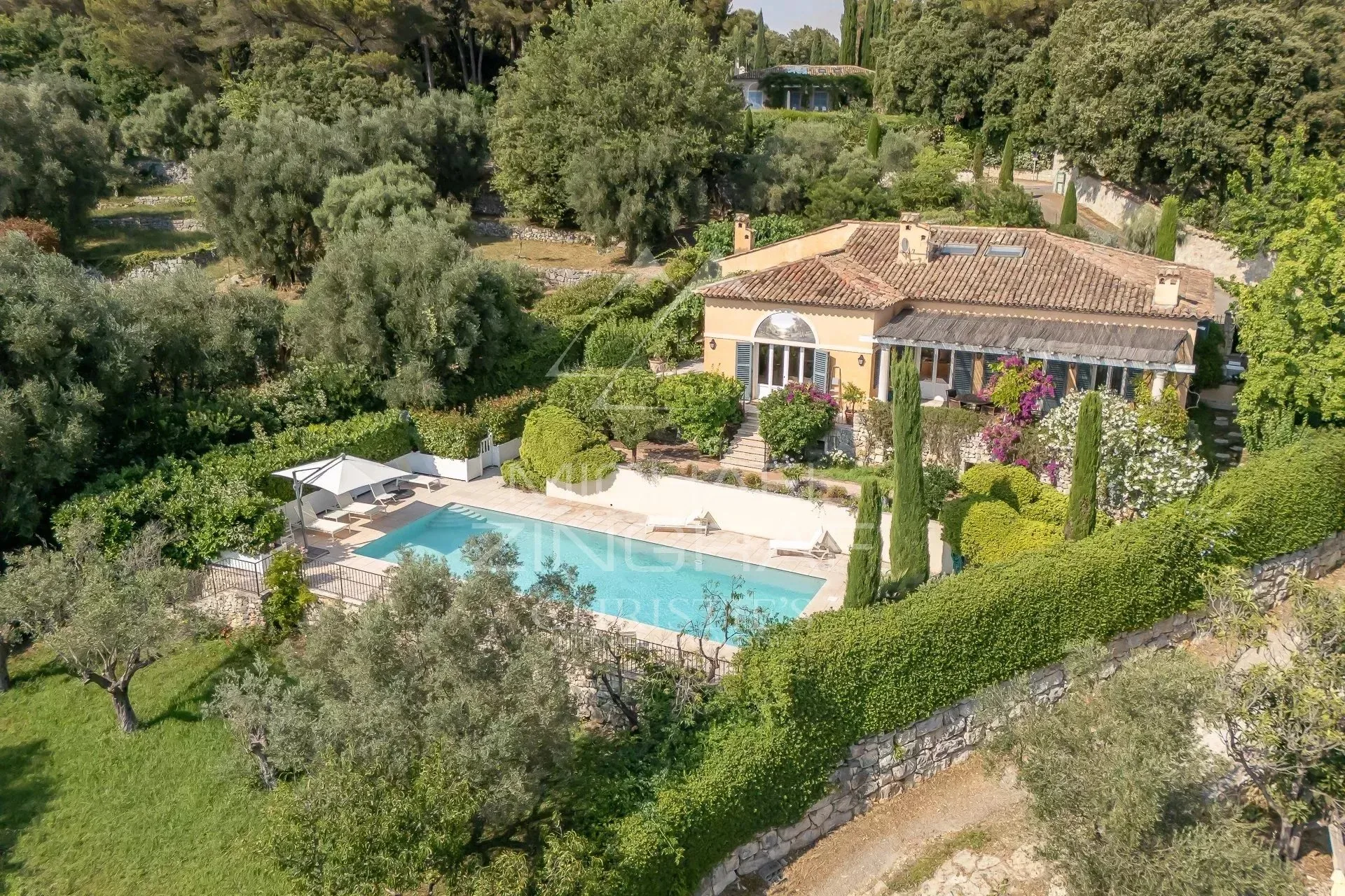 Élégante villa avec vue panoramique et calme absolu proche de Saint-Paul-de-Vence - 3