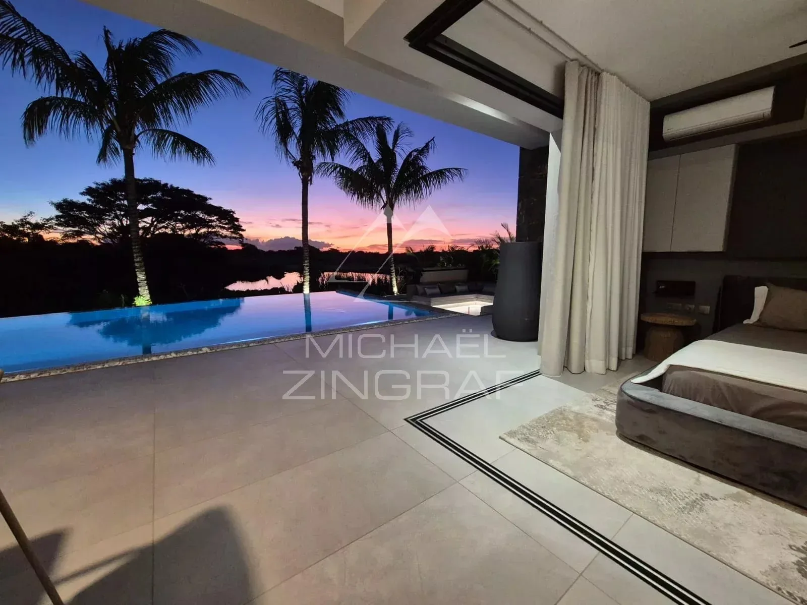 Villa contemporaine avec piscine à Mon Choisy Golf - 11