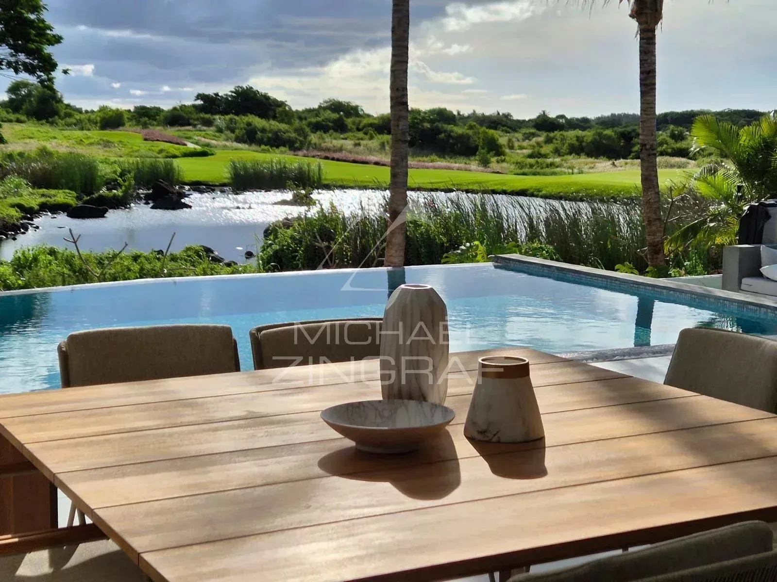 Villa contemporaine avec piscine à Mon Choisy Golf - 4