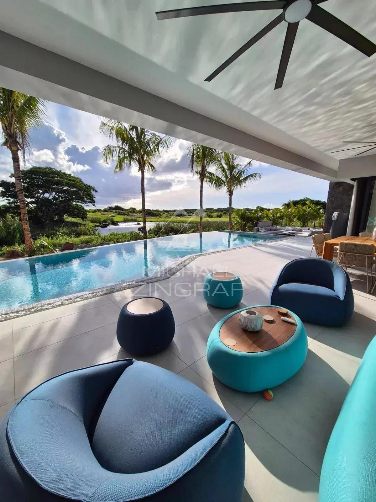 Villa contemporaine avec piscine à Mon Choisy Golf - 8