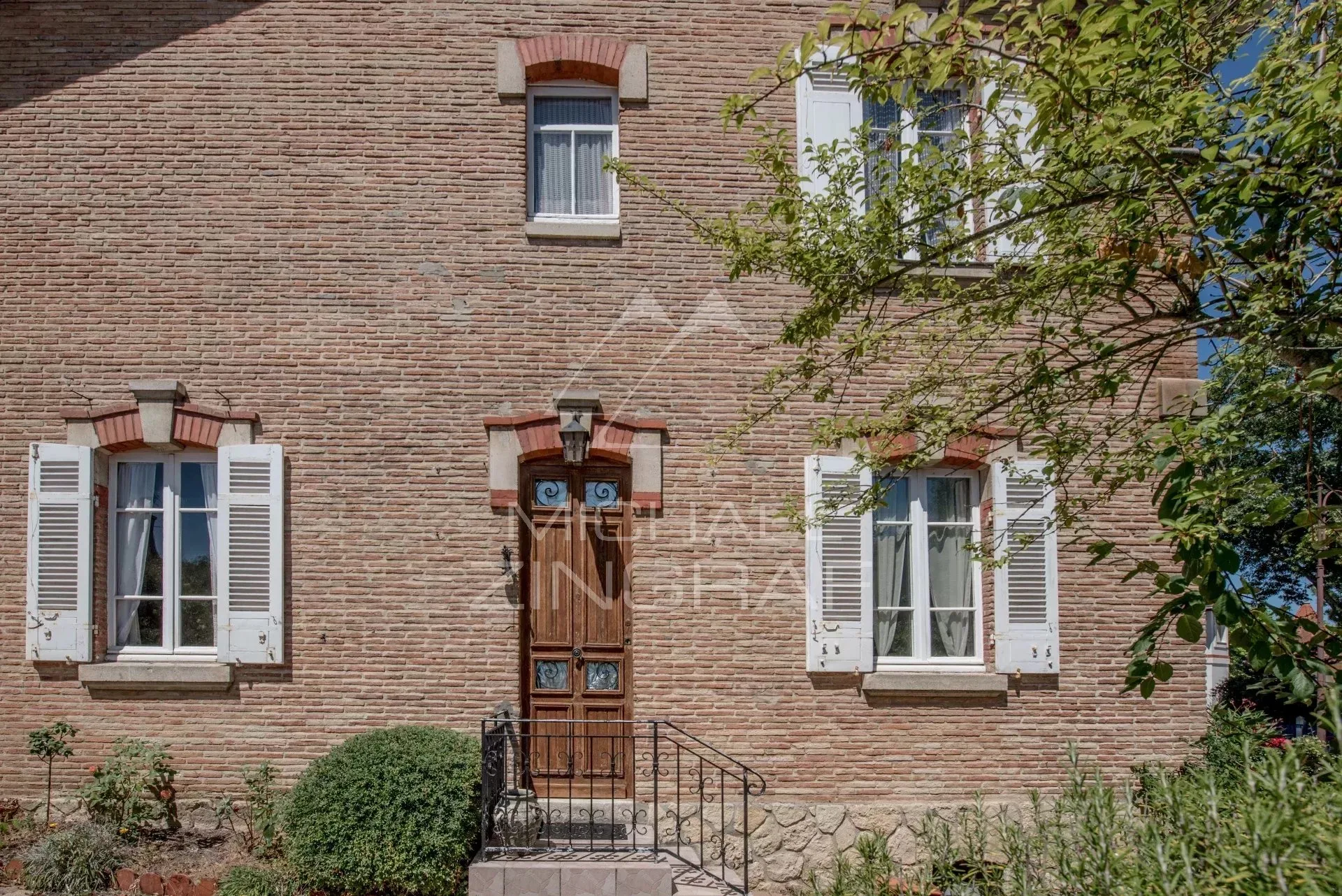 Michael Zingraf Bassin d’Arcachon présente : une maison de caractère au cœur de la Ville d’Hiver - 13