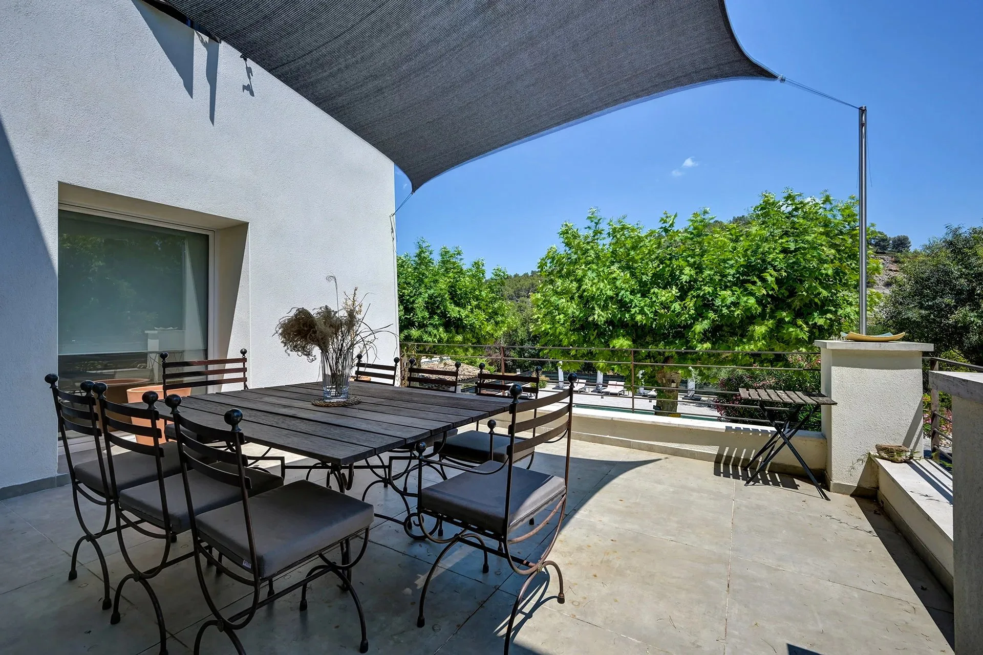 Proche Aix-en-Provence, Élégante propriété avec piscine - 4