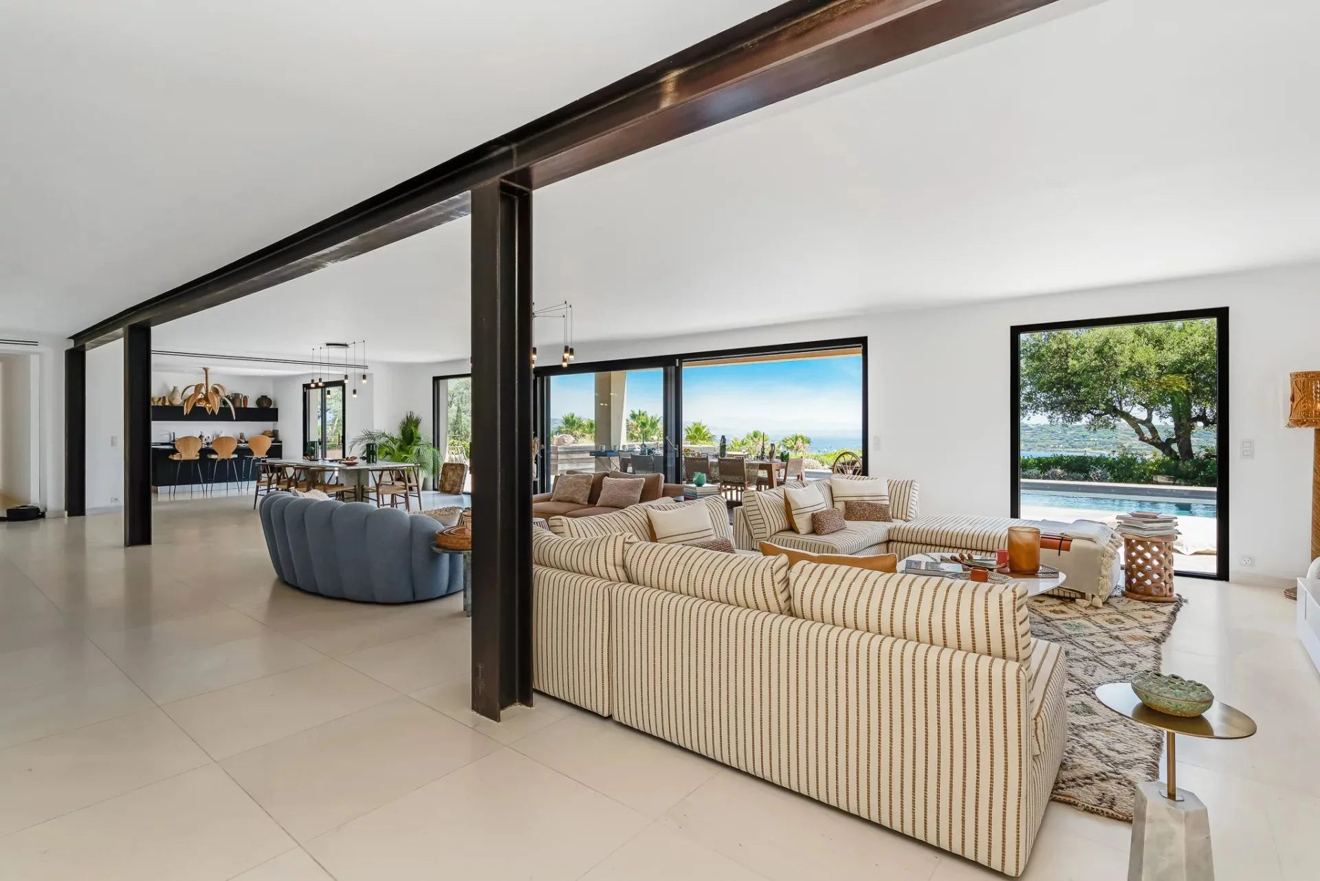 À Saint-Tropez, entre Village et Plages – Une Propriété d’Exception à Belle Isnarde - 9