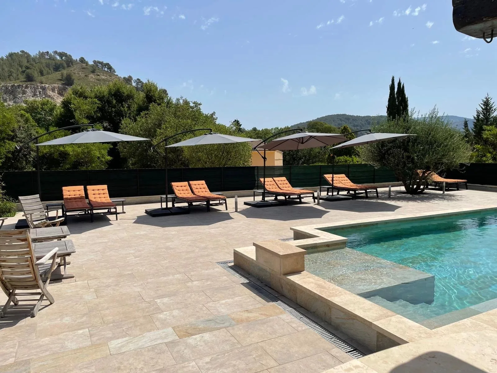 Proche Aix-en-Provence, Élégante propriété avec piscine - 23