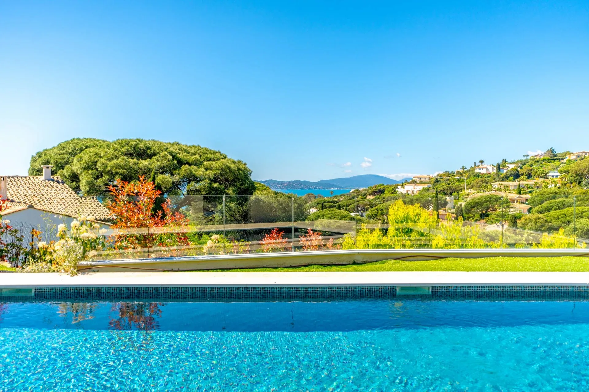 Villa Sainte-Maxime - Raffinement contemporain avec vue mer. - 7