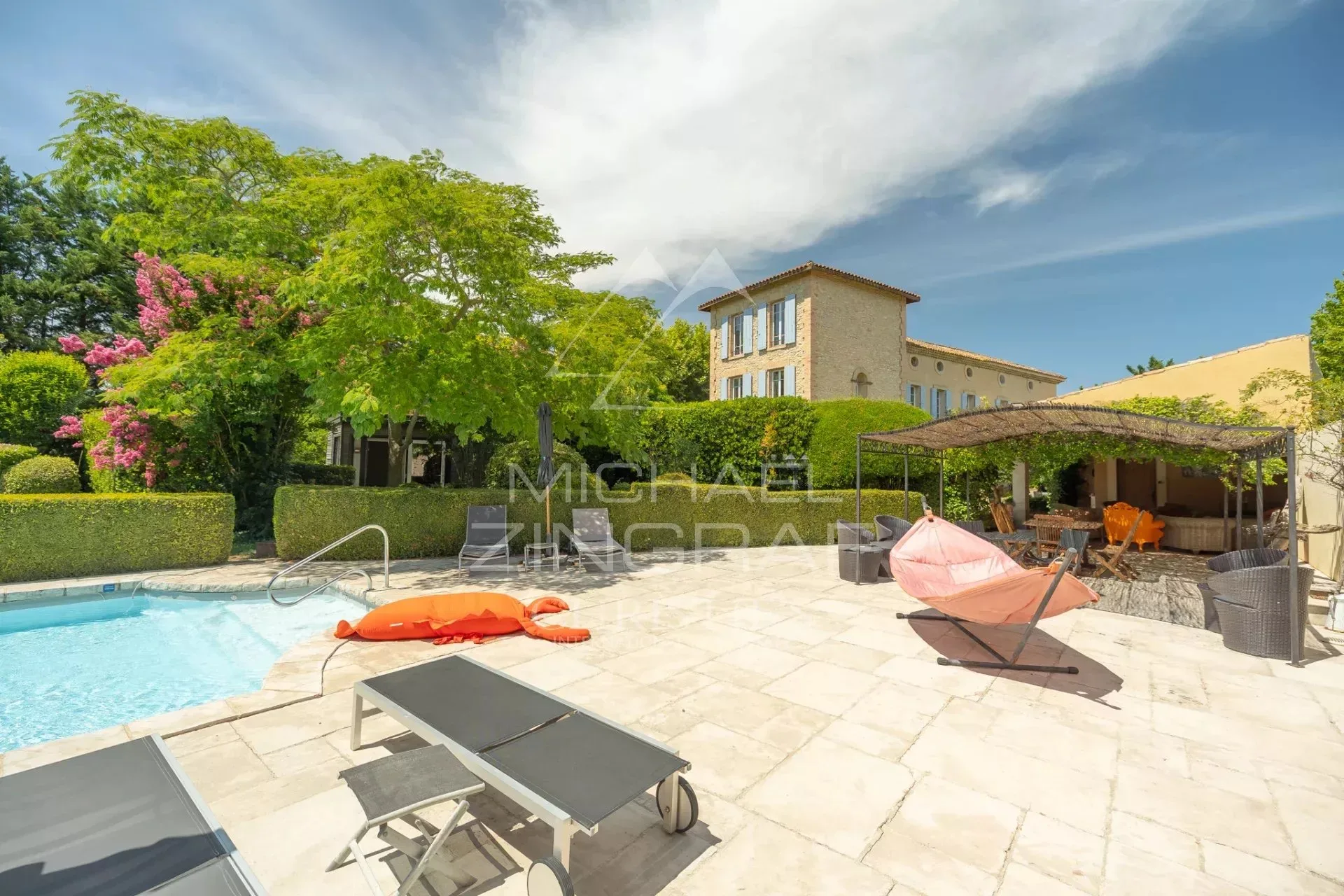 Domaine d’Exception avec piscine aux Portes de L’Isle-sur-la-Sorgue - 12