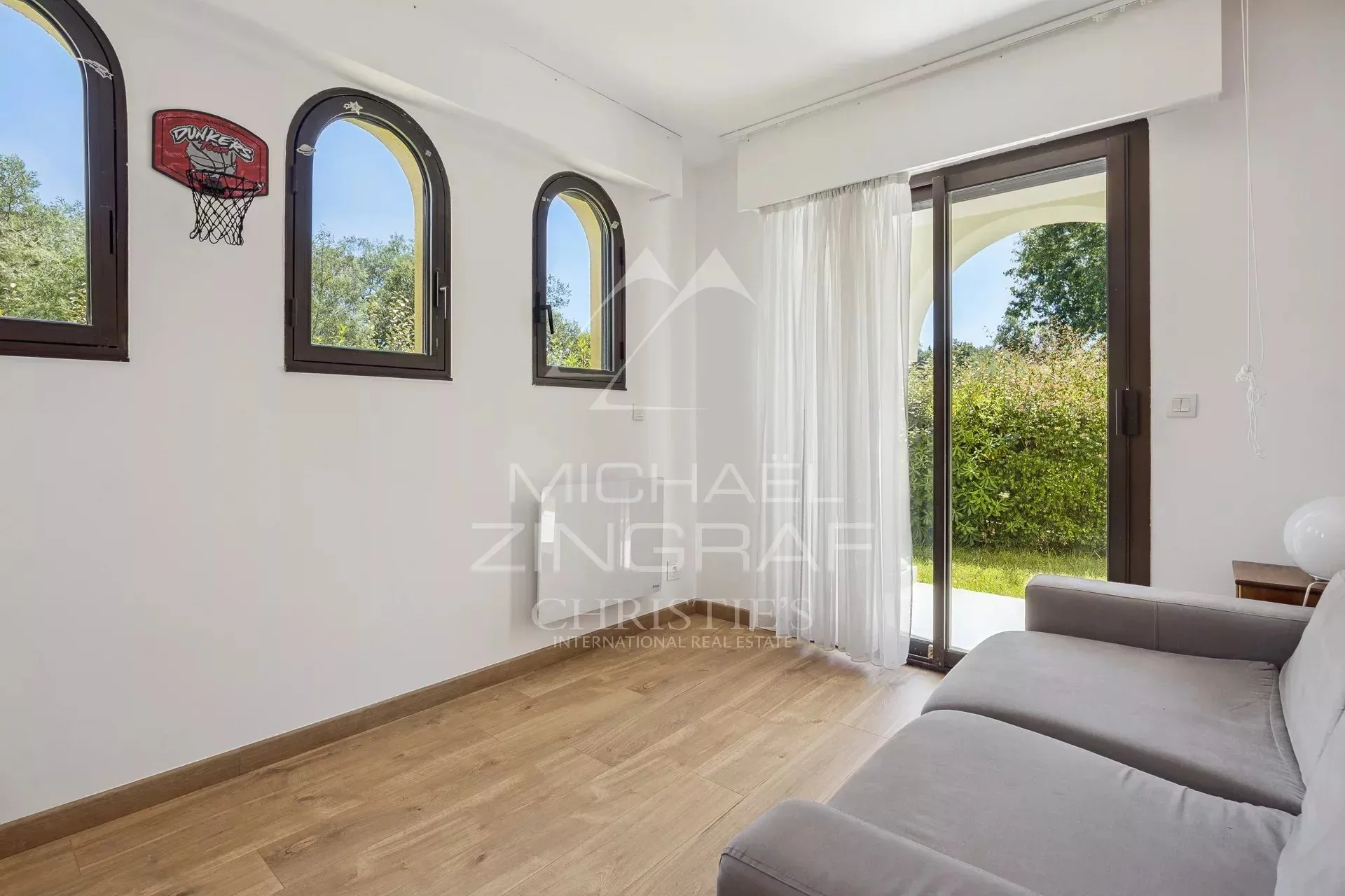 APPARTEMENT DANS UNE RÉSIDENCE SÉCURISÉE - 8
