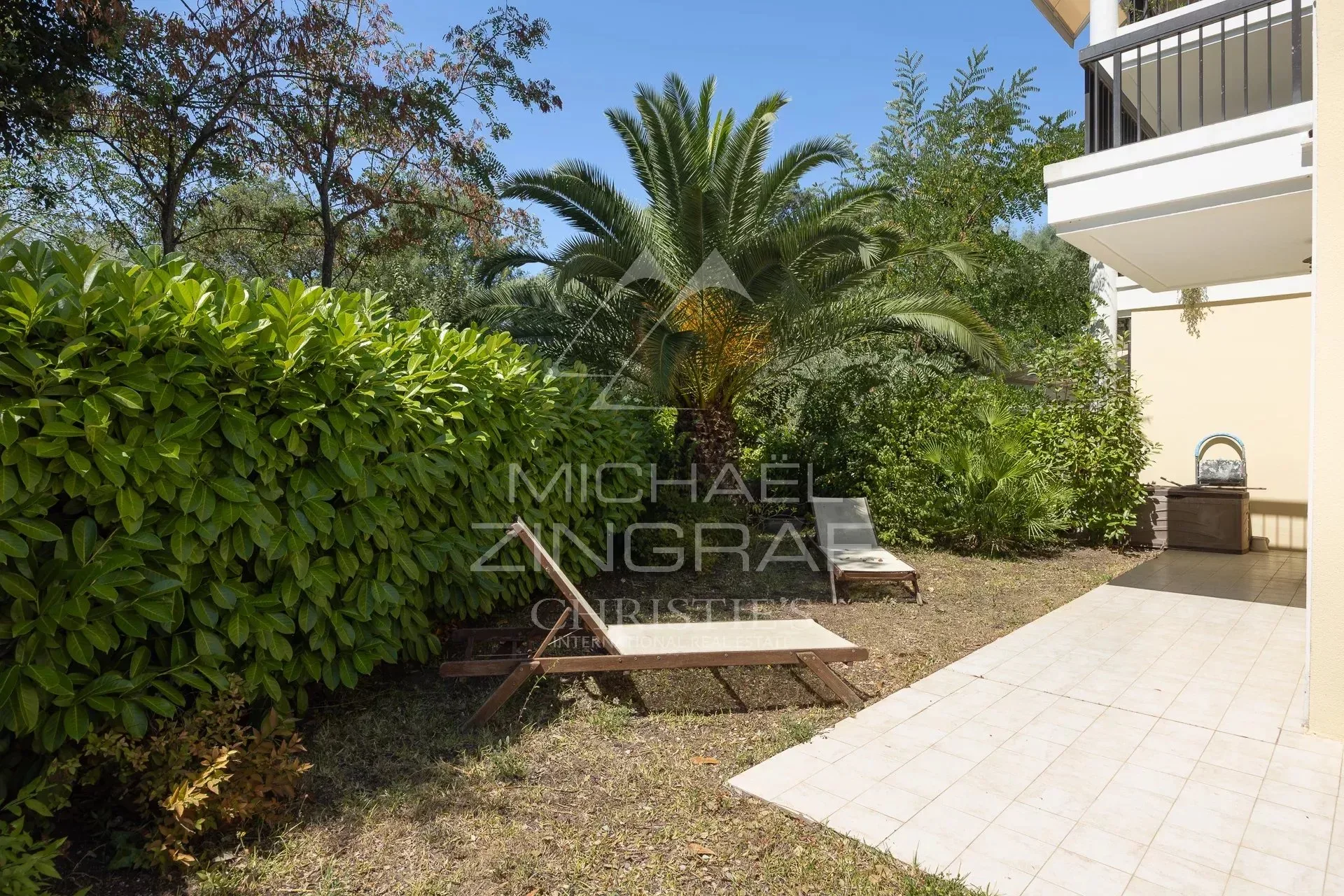APPARTEMENT DANS UNE RÉSIDENCE SÉCURISÉE - 9