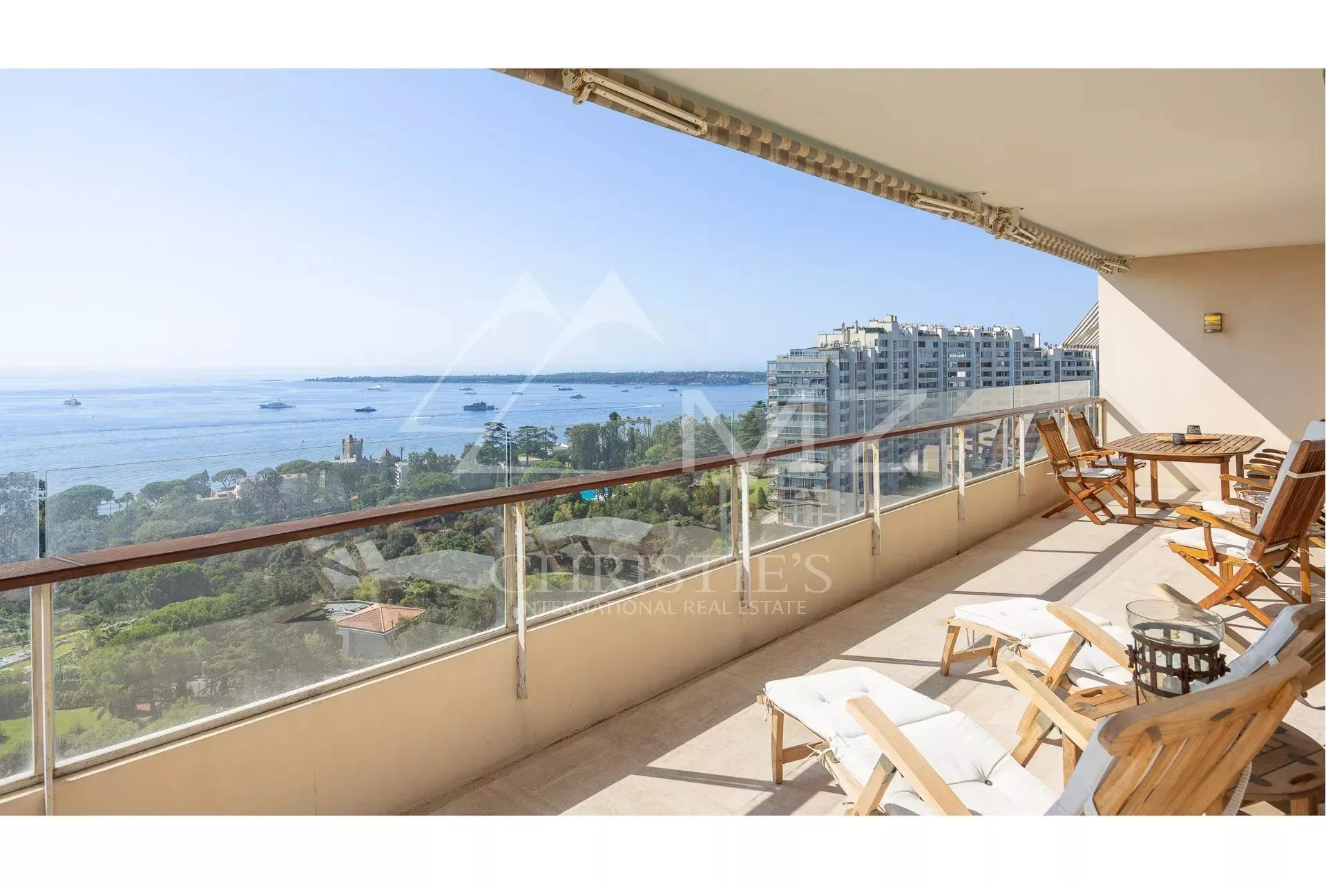 Superbe appartement d'angle à la vue mer époustouflante - 3