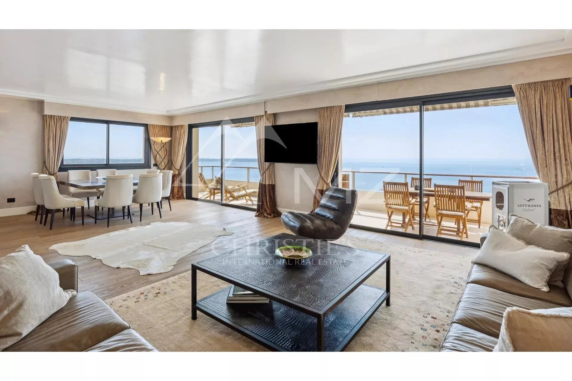 Superbe appartement d'angle à la vue mer époustouflante - 2