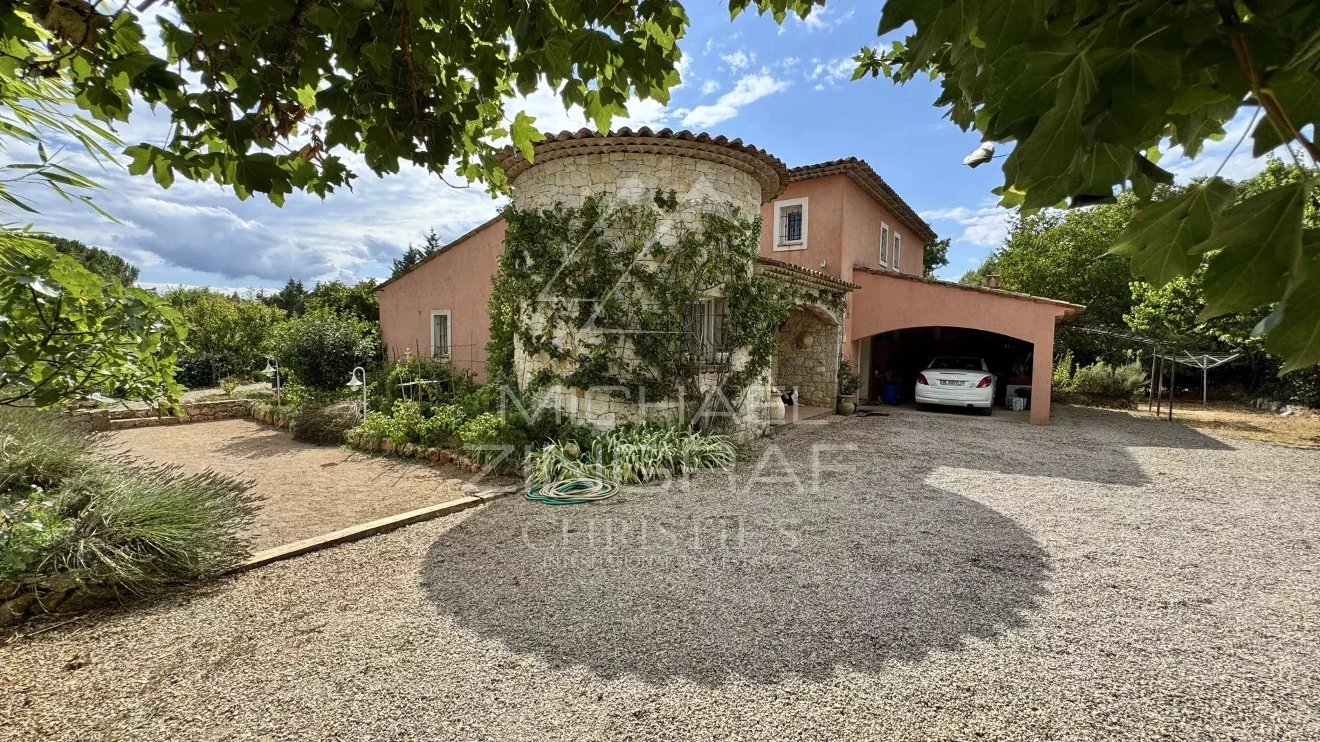 Villa avec piscine , arbres fruiters, oliviers  et vue dégagée - 5