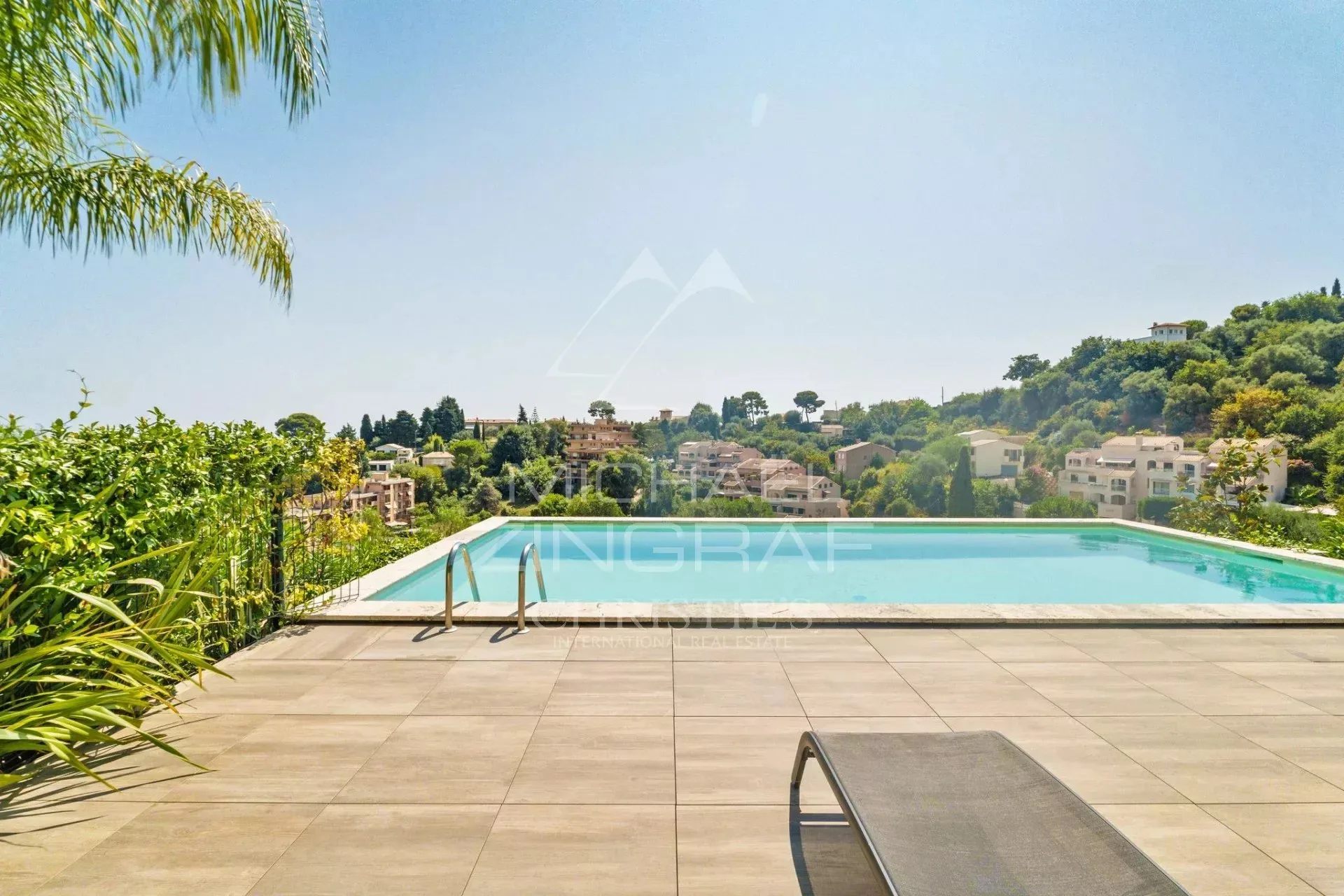 Roquebrune-Cap-Martin - Appartement avec jardin privatif de 130 m² - 11