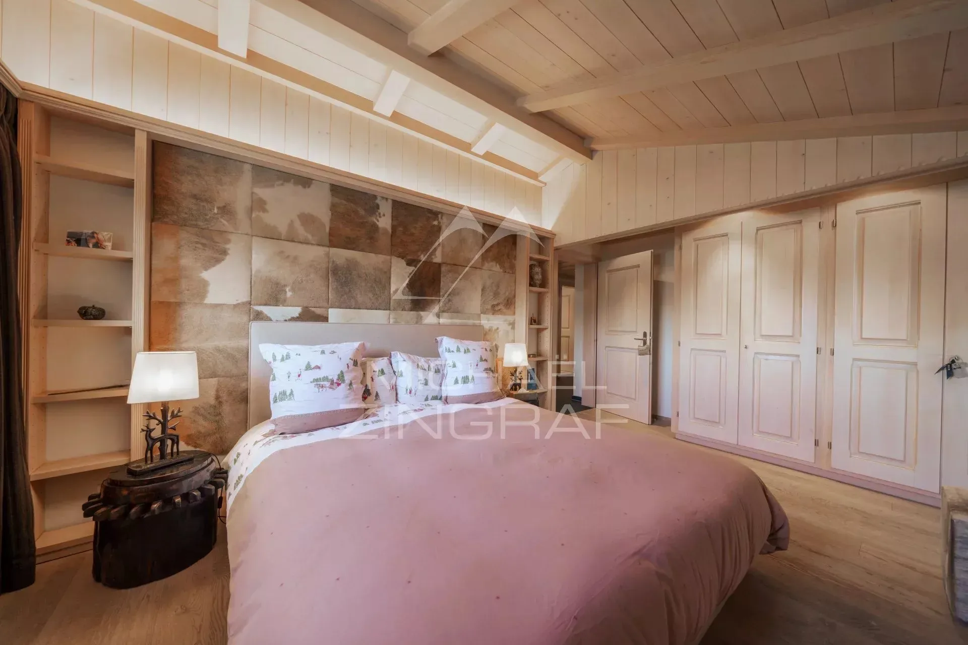 Découvrez ce penthouse exceptionnel idéalement situé en plein cœur de Gstaad. - 8
