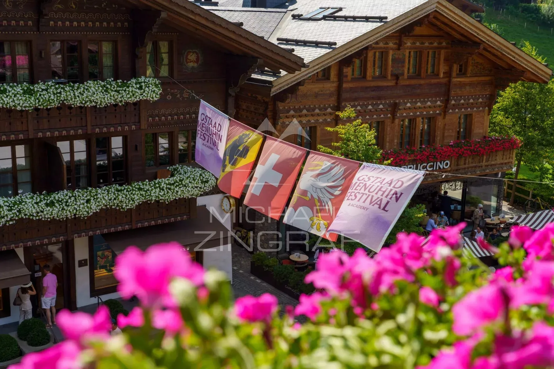 Découvrez ce penthouse exceptionnel idéalement situé en plein cœur de Gstaad. - 19