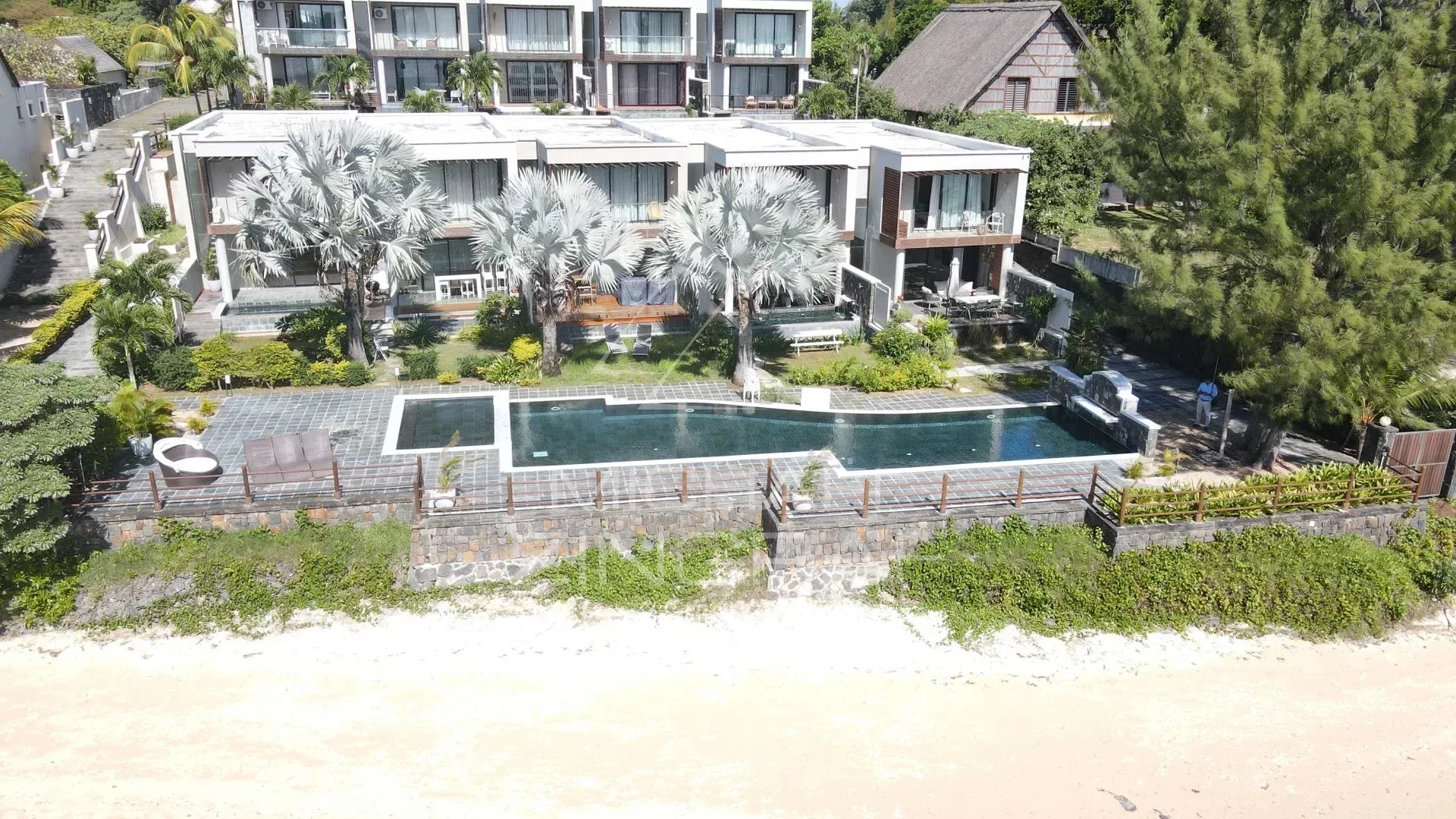 Duplex pieds dans l'eau à Cap Malheureux - 15