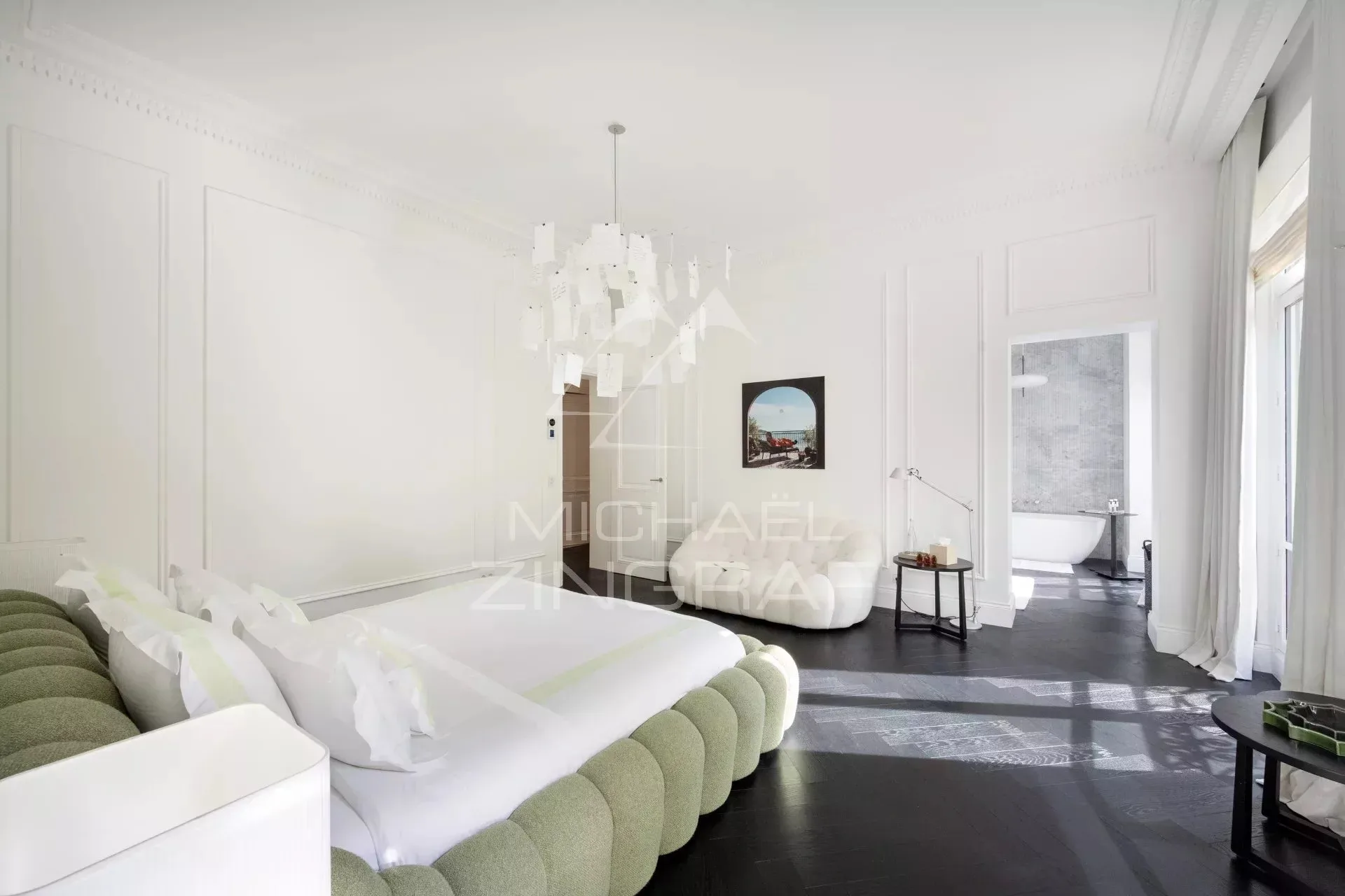 À vendre - Victor Hugo/ Square Lamartine - 5 chambres - Parfait état- Clim - 17