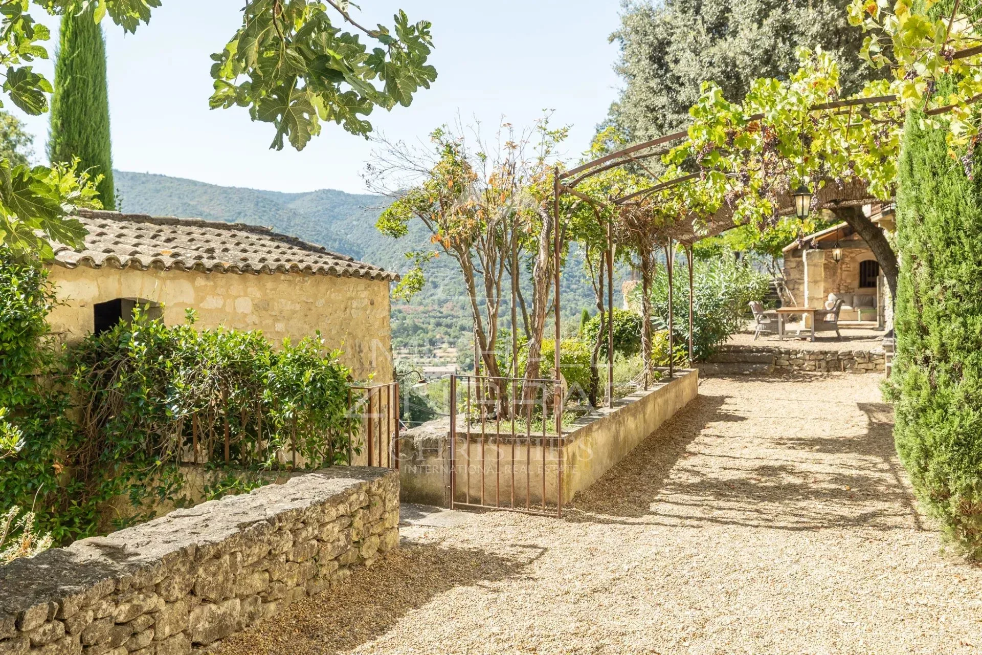 Exclusivité - Propriété unique au cœur du Luberon avec vues exceptionnelles - 6