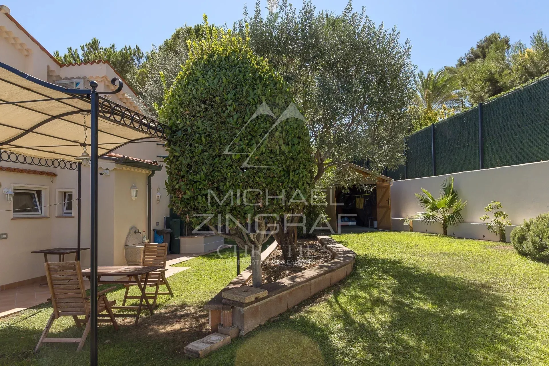Exclusivité Cap d'antibes - Villa d’Exception en Première Ligne – Vue Panoramique Mer et Montagne à 180° - 15