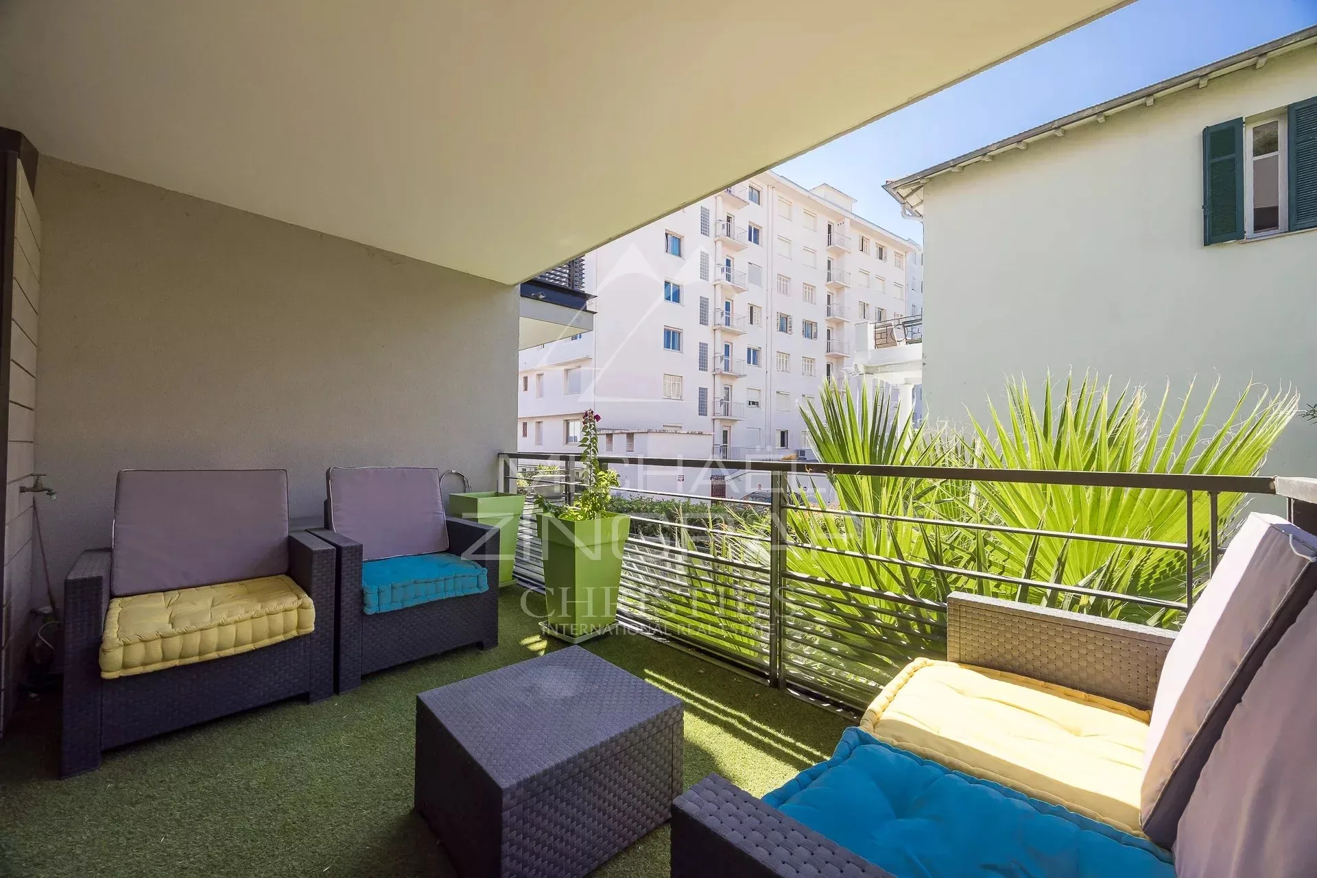 Juan-les-Pins – Bord de mer – Appartement d’exception 129,69 m² - 2