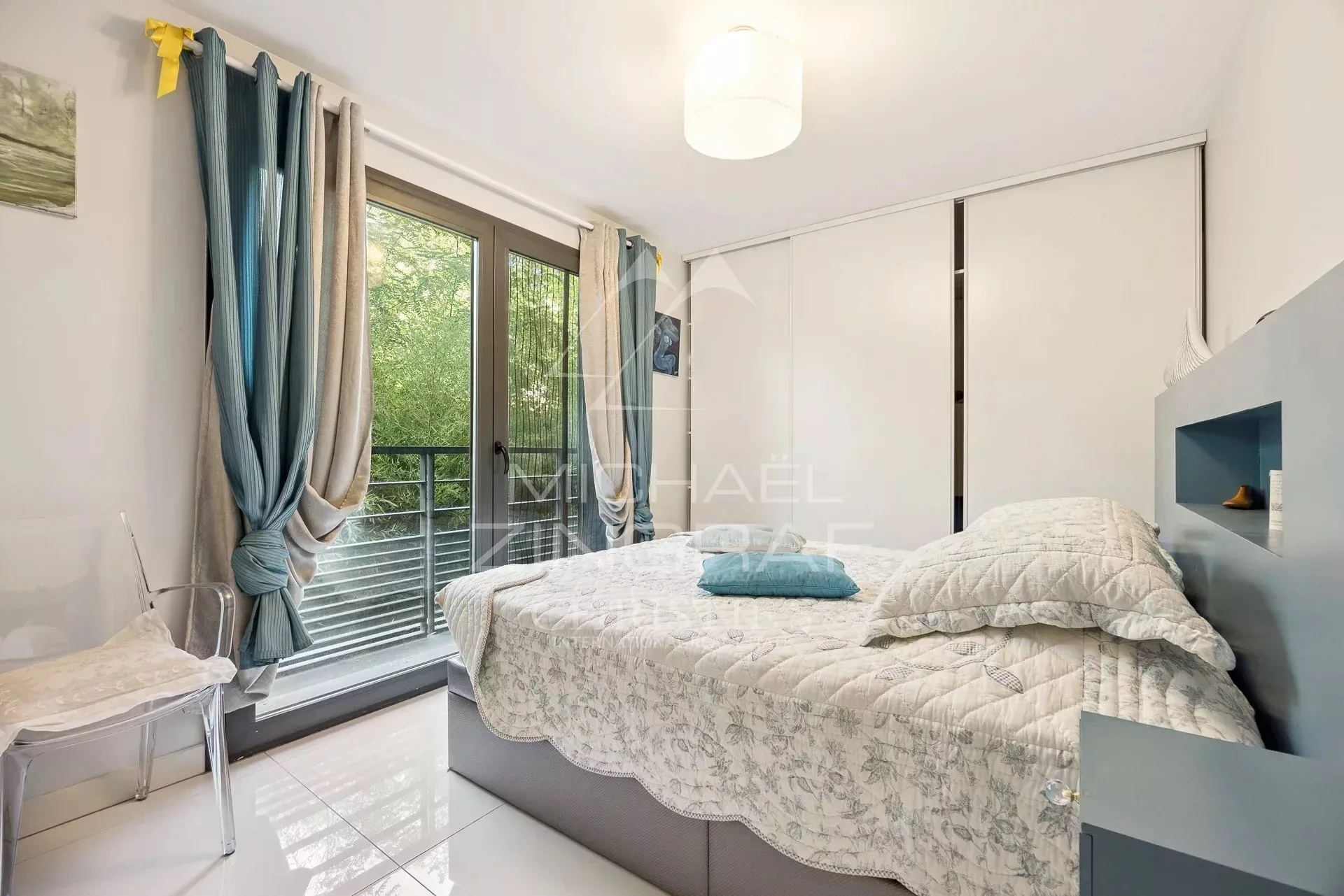 Juan-les-Pins – Bord de mer – Appartement d’exception 129,69 m² - 4