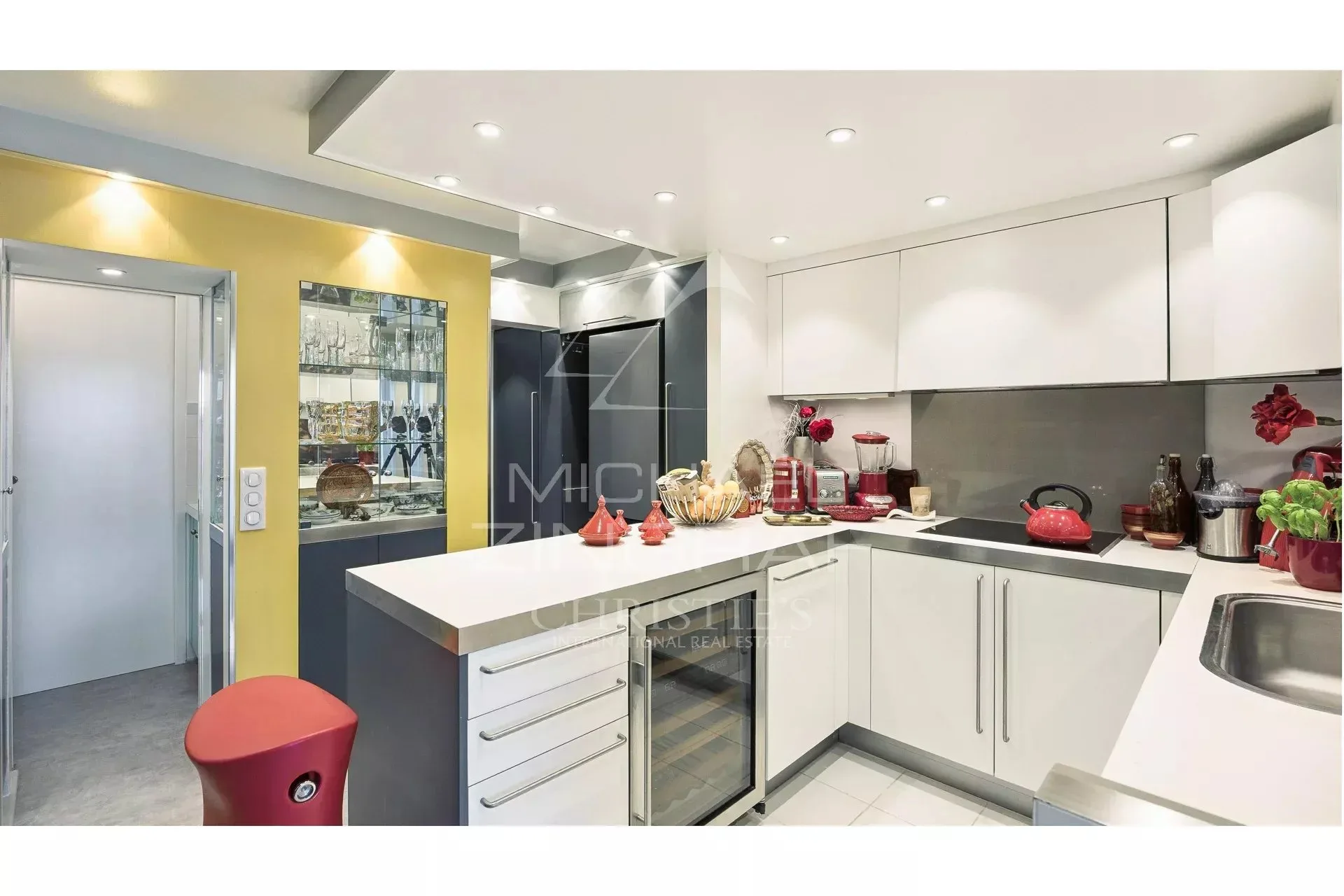 APPARTEMENT RÉNOVÉ AVEC VUE MER - 6