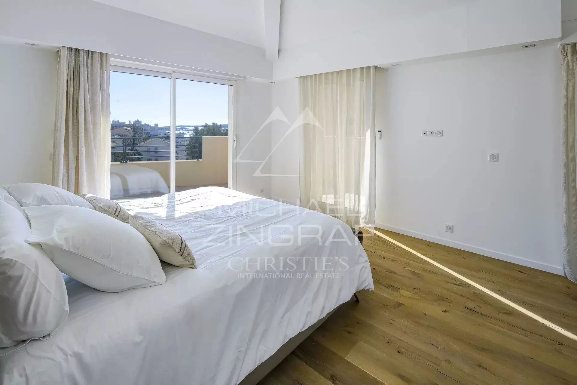 Cannes - Proche centre-ville - Penthouse 172 m² - 10