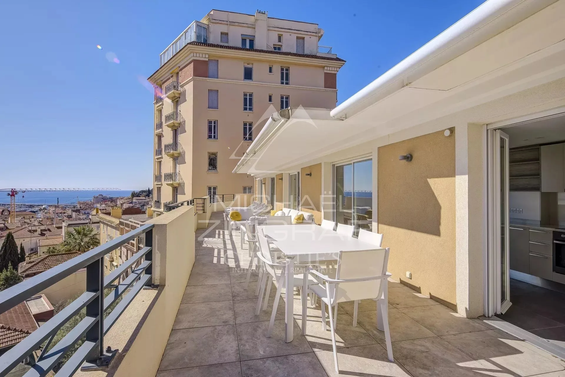 Cannes - Proche centre-ville - Penthouse 172 m² - 4