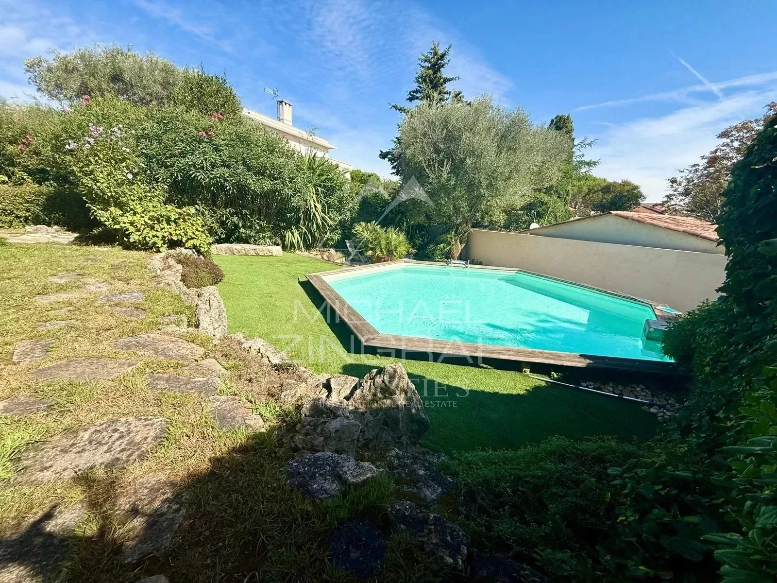 Cap d’Antibes – Maison de caractère proche des plages - 7