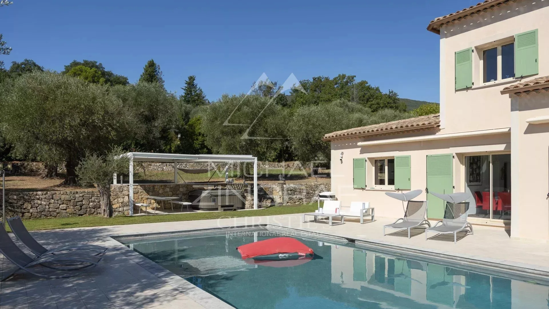 Villa mit Pool in Grasse, nur 5 Minuten von Opio entfernt – 340 m² Wohnfläche – 5.000 m² Grundstück - 10
