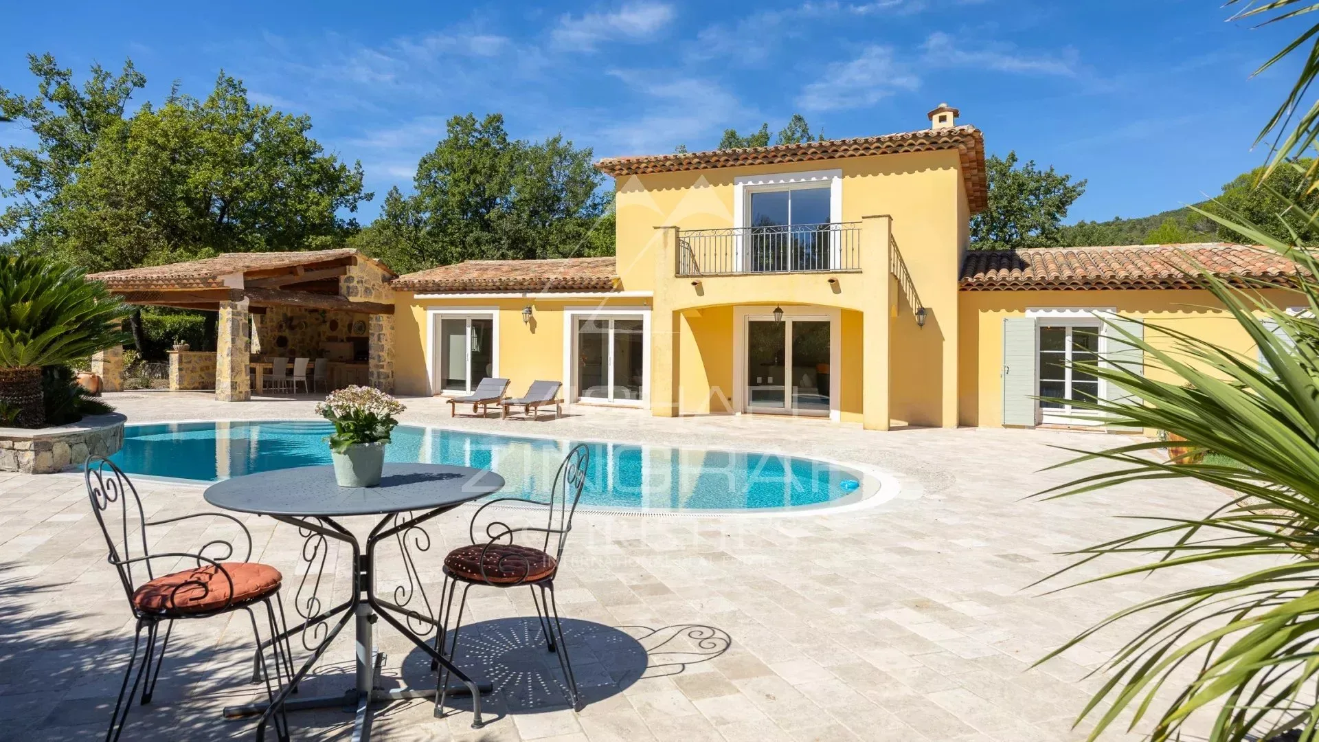 Villa avec Maison d’Amis et Piscine, au cœur d’un secteur prisé de Fayence - 11