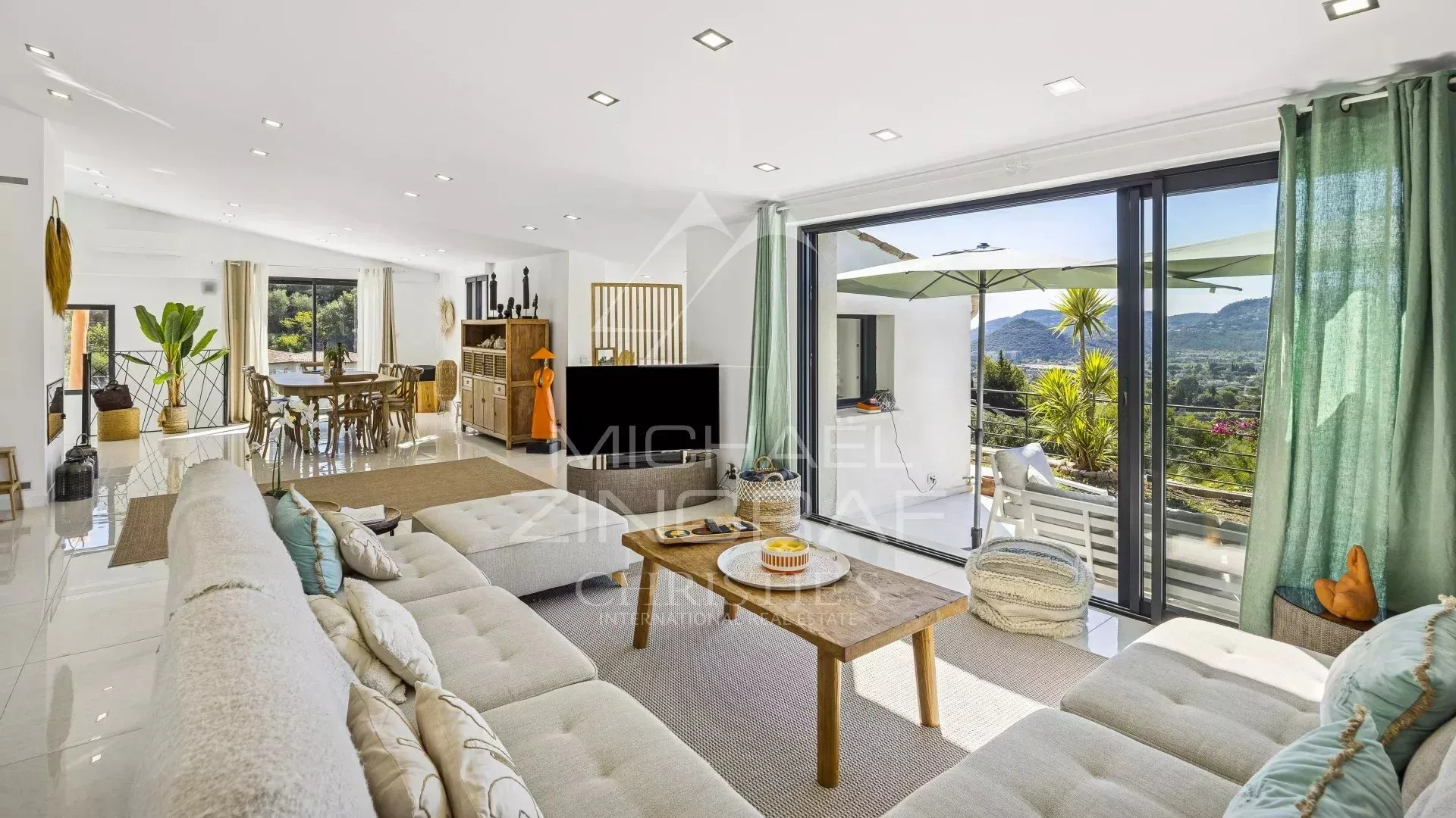 EXCLUSIVITÉ - Mandelieu-la-Napoule - Villa  Rénovée - Proche Cannes - 4