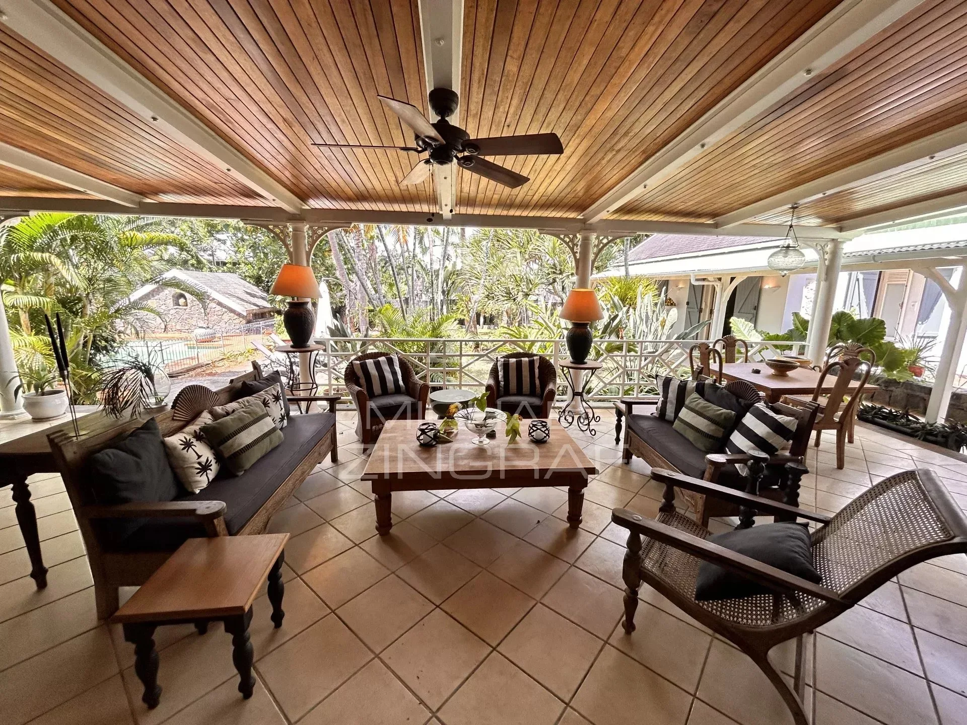 Villa de style colonial à Pte aux Canonniers - 19
