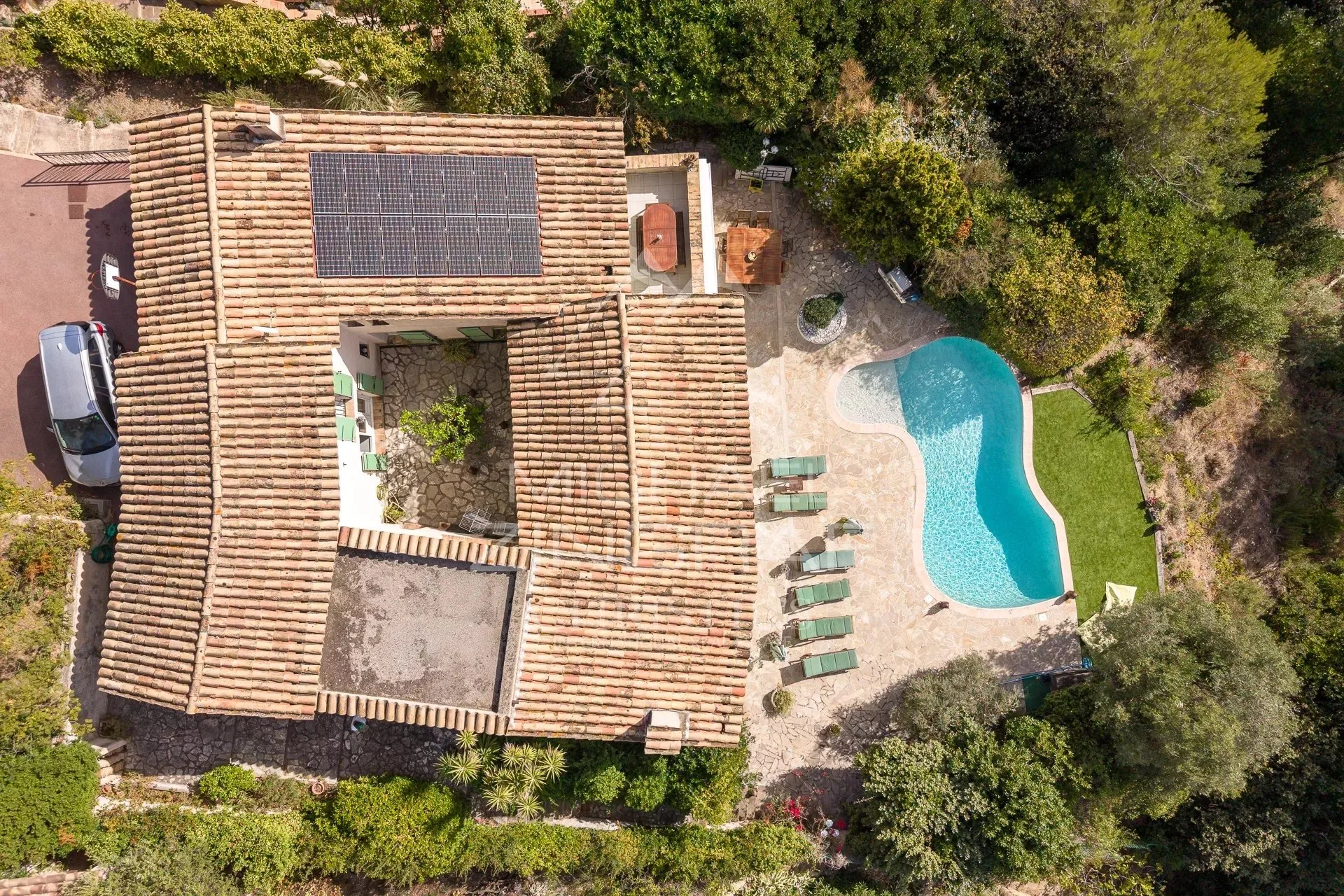 Proche Saint-Paul-de-Vence - Charmante propriété familiale - 10