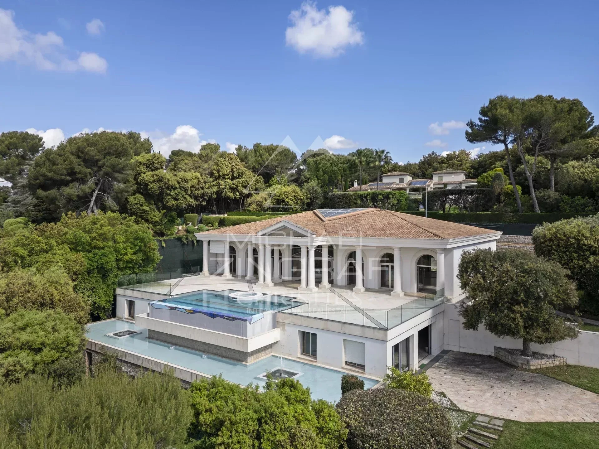 Propriétés de luxe à vendre à Biot