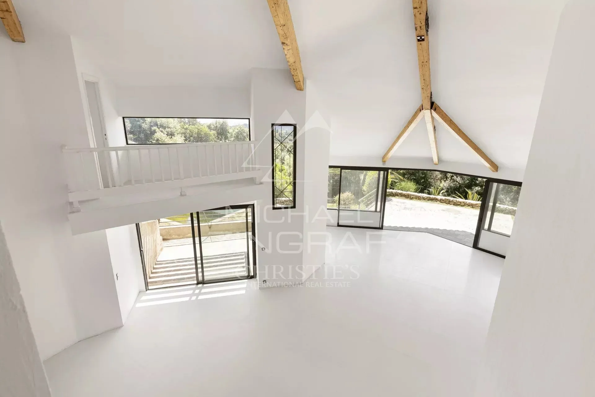Biot : Charmante villa à rénover avec vue dégagée - 6