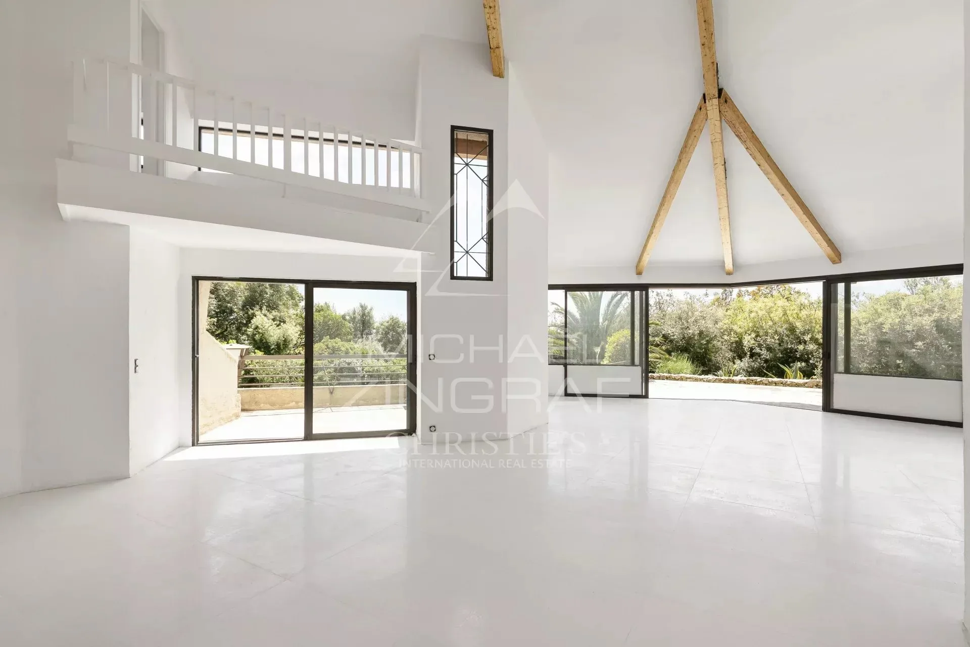 Biot : Charmante villa à rénover avec vue dégagée - 5