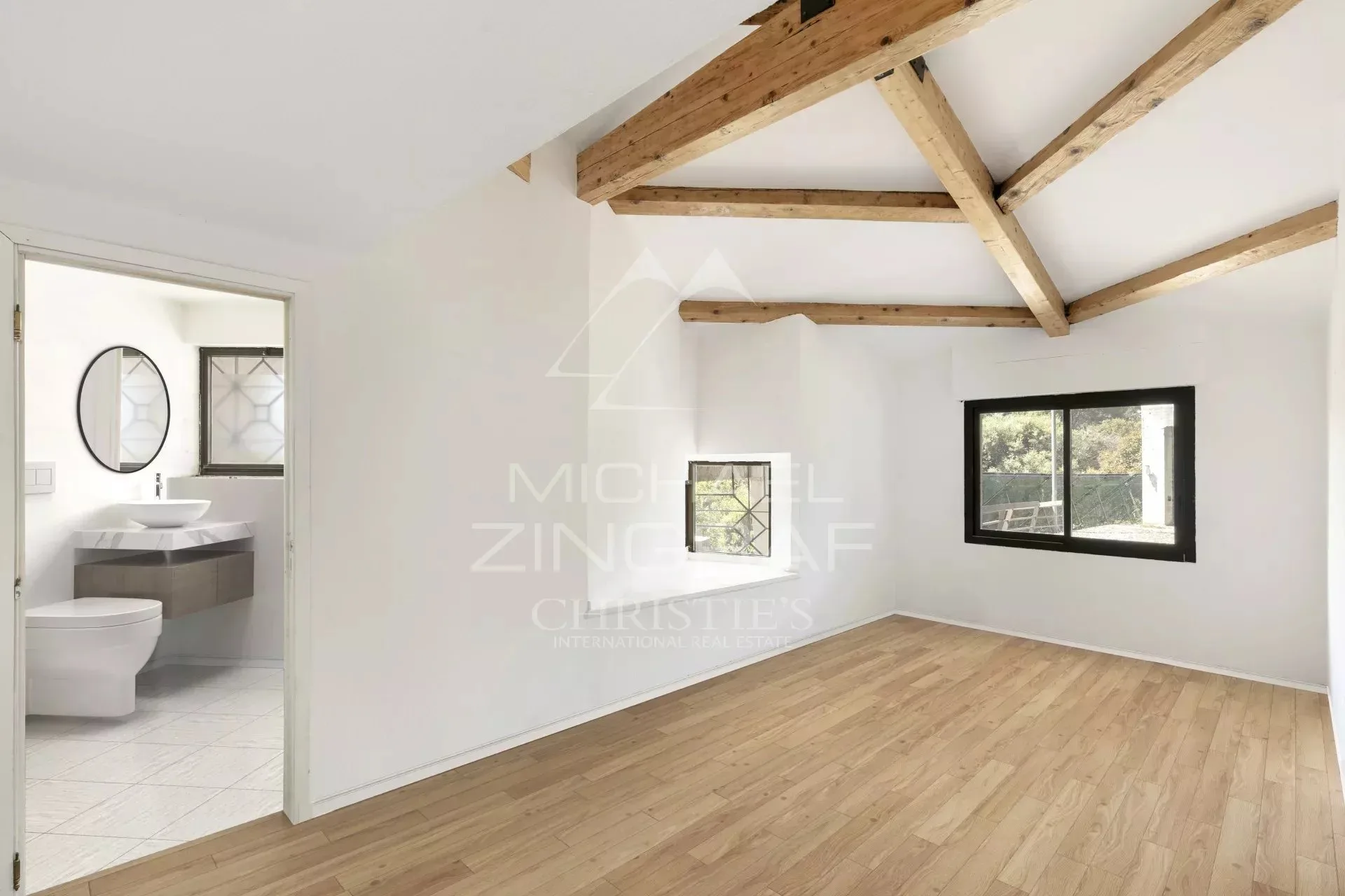 Biot : Charmante villa à rénover avec vue dégagée - 7